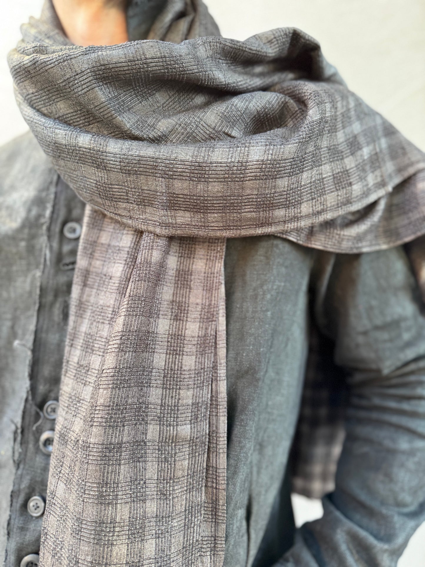 FW25 || OVERDYED SILK RIDGE SCARF || 100% SILK || BLACK