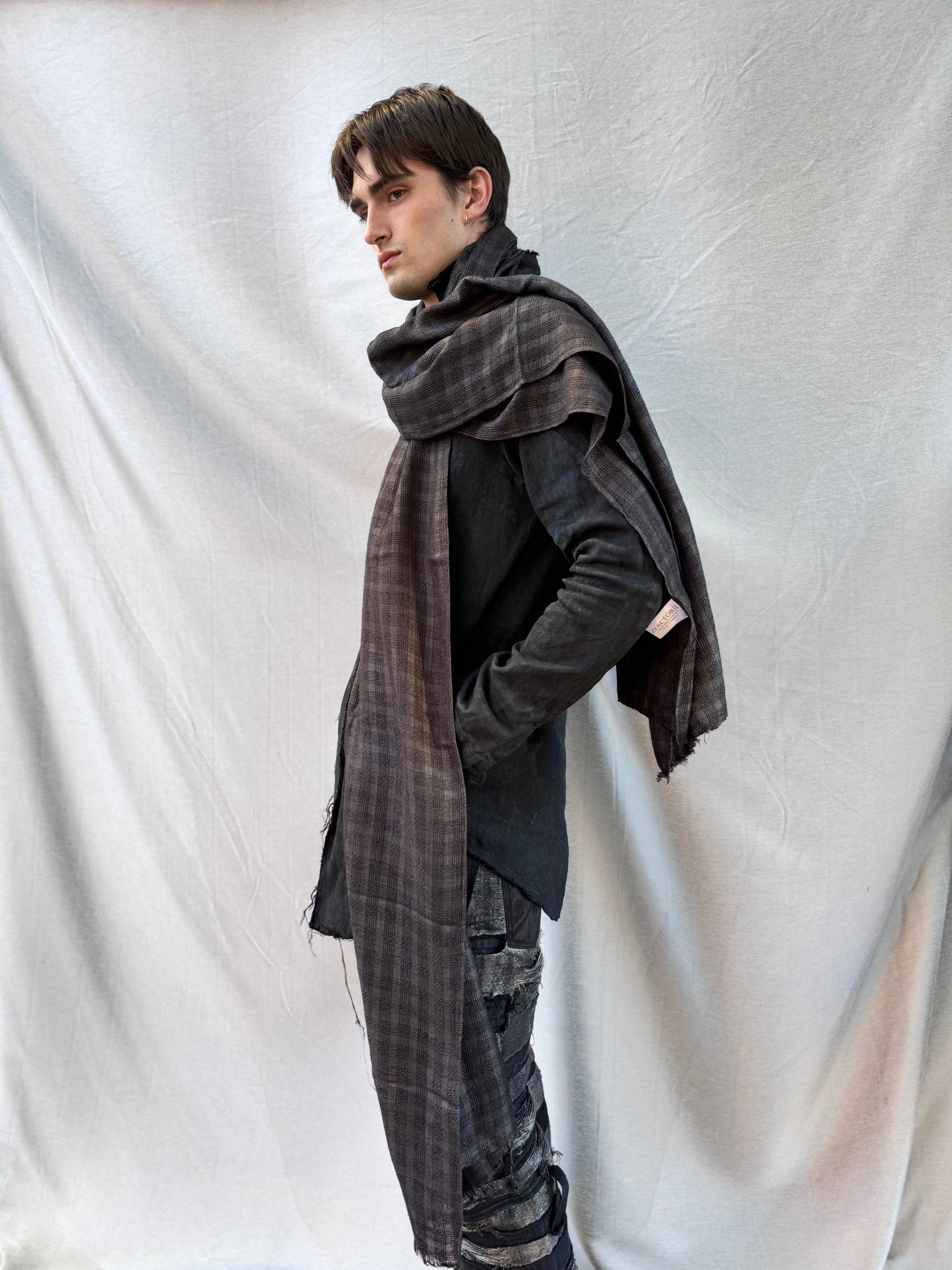 FW25 || OVERDYED SILK RIDGE SCARF || 100% SILK || BLACK
