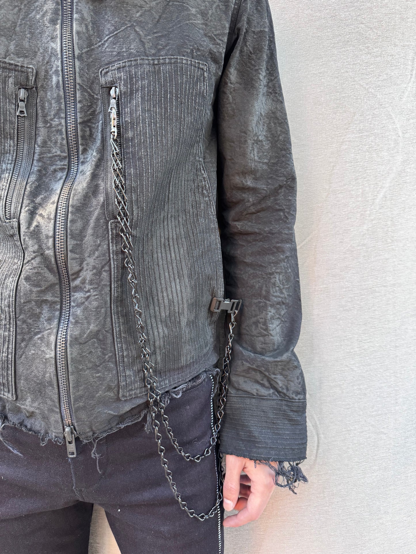 FW25 || FAULTED SHOULDER KEYCHAIN WORK JACKET|| CHARCOAL COATED COTTON