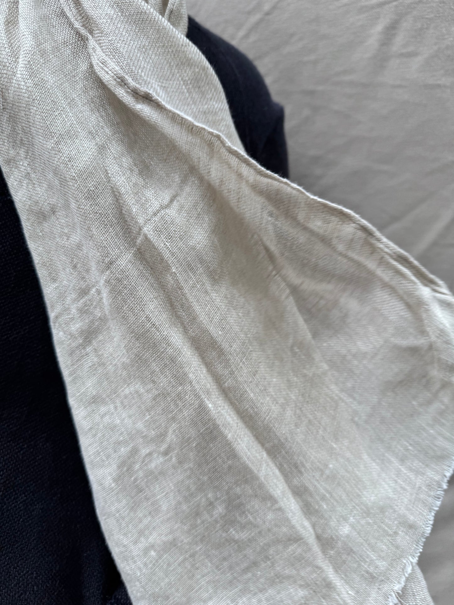 FW25 || CLASSIC LONG SLIM SCARF || LINEN - ECRU