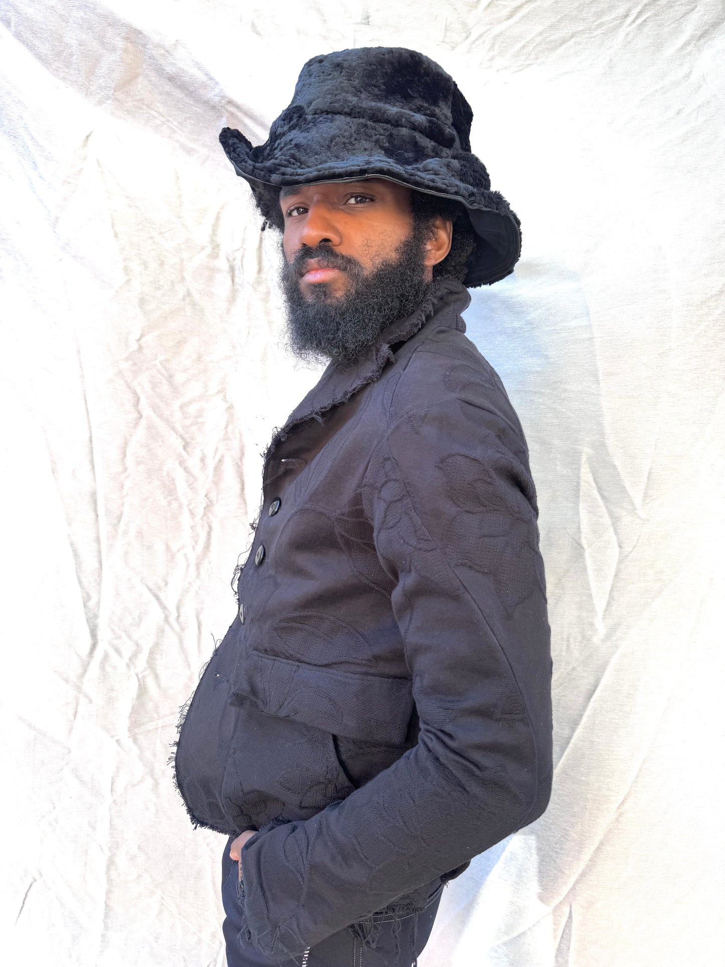 FW25 ||WIRE BRIM BUCKET HAT || 100% SHEARLING || BLACK
