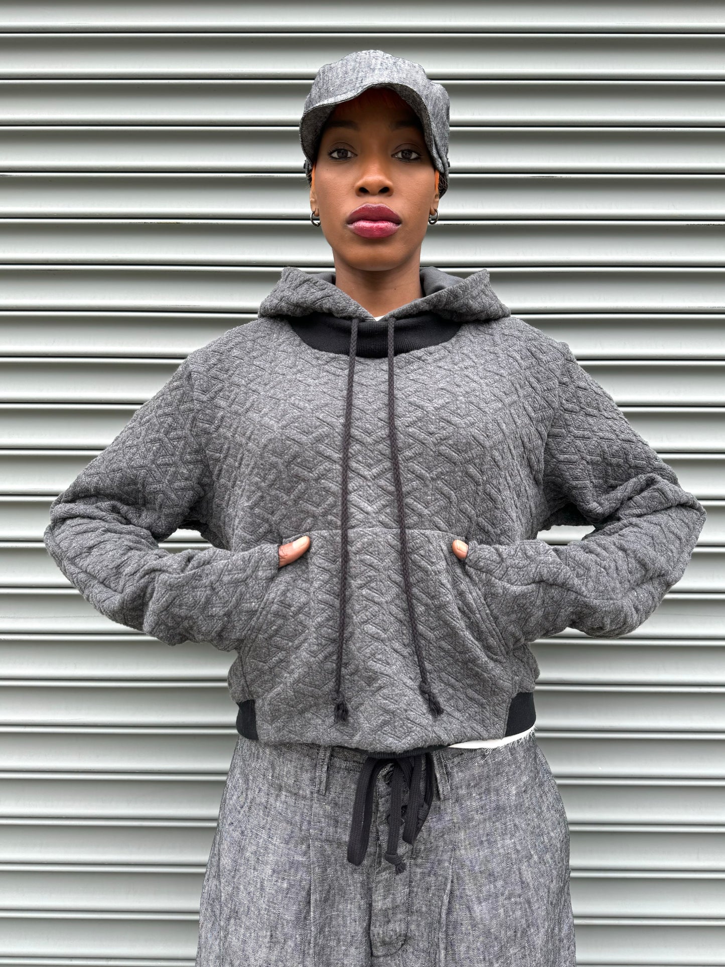 SS24 || FAULTED SHOULDER CROPPED HOODIE || GREY