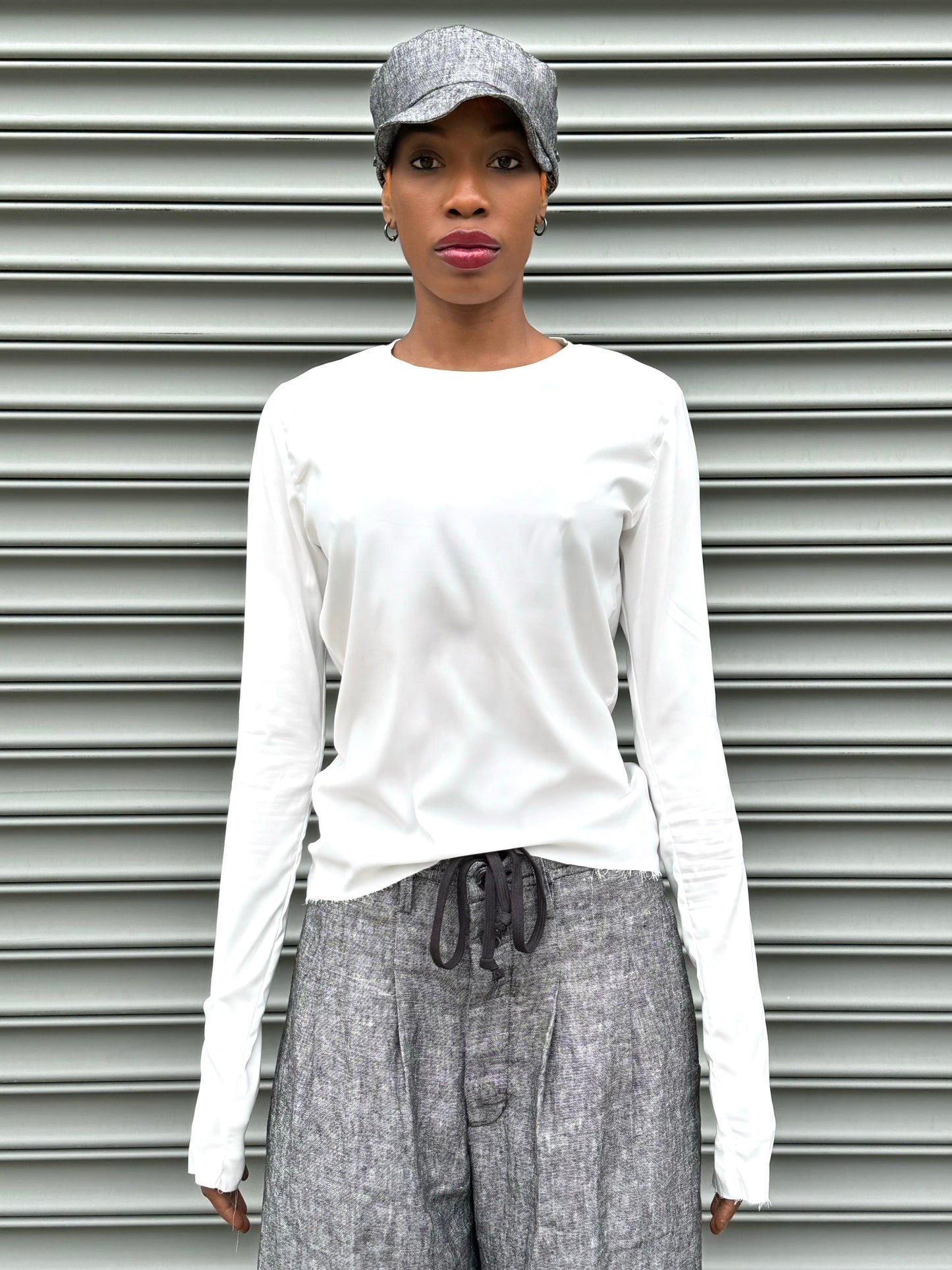 SS24 || RUCHED SPINE LONG SLEEVE TOP || WHITE