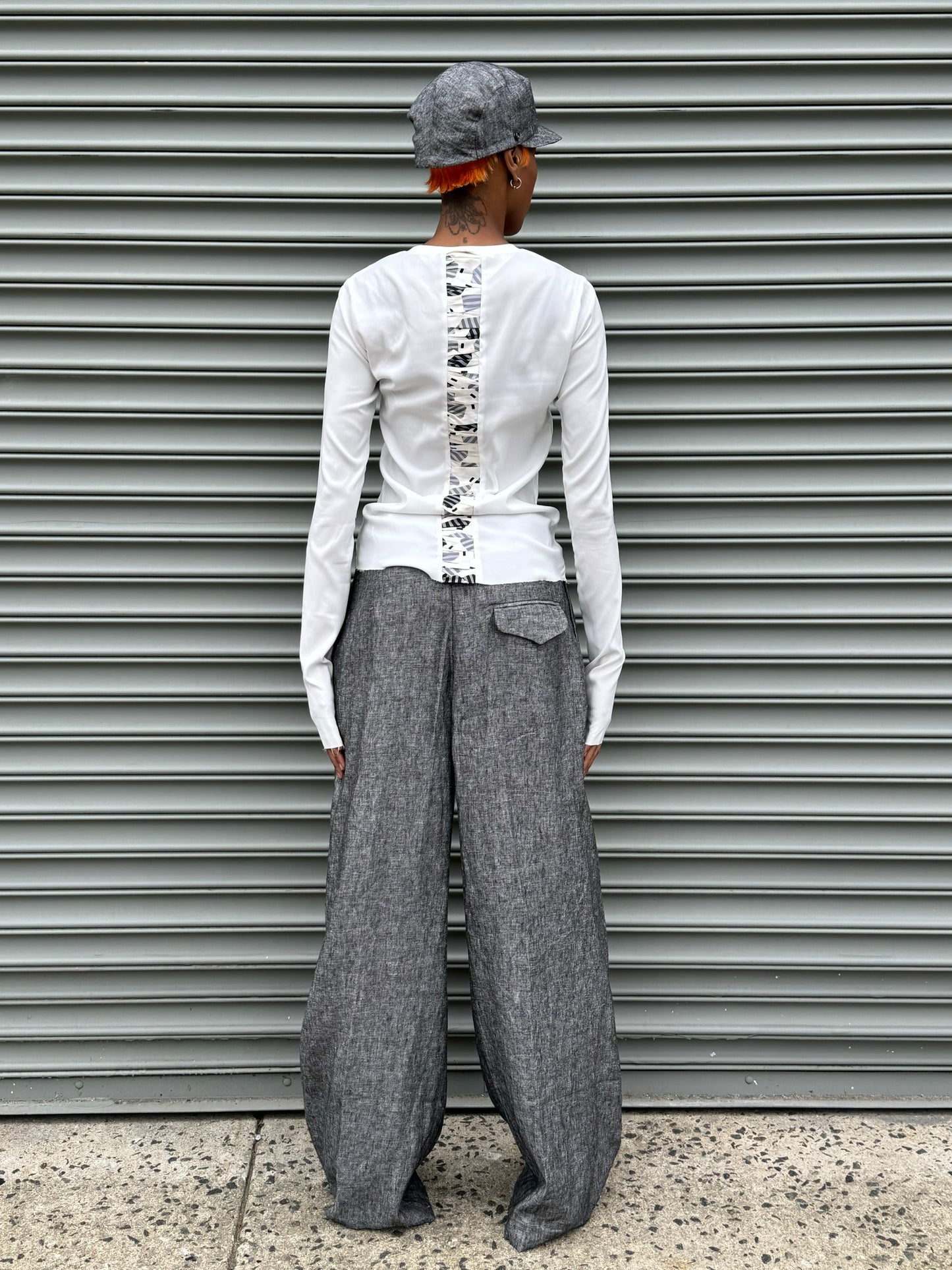 SS24 || RUCHED SPINE LONG SLEEVE TOP || WHITE