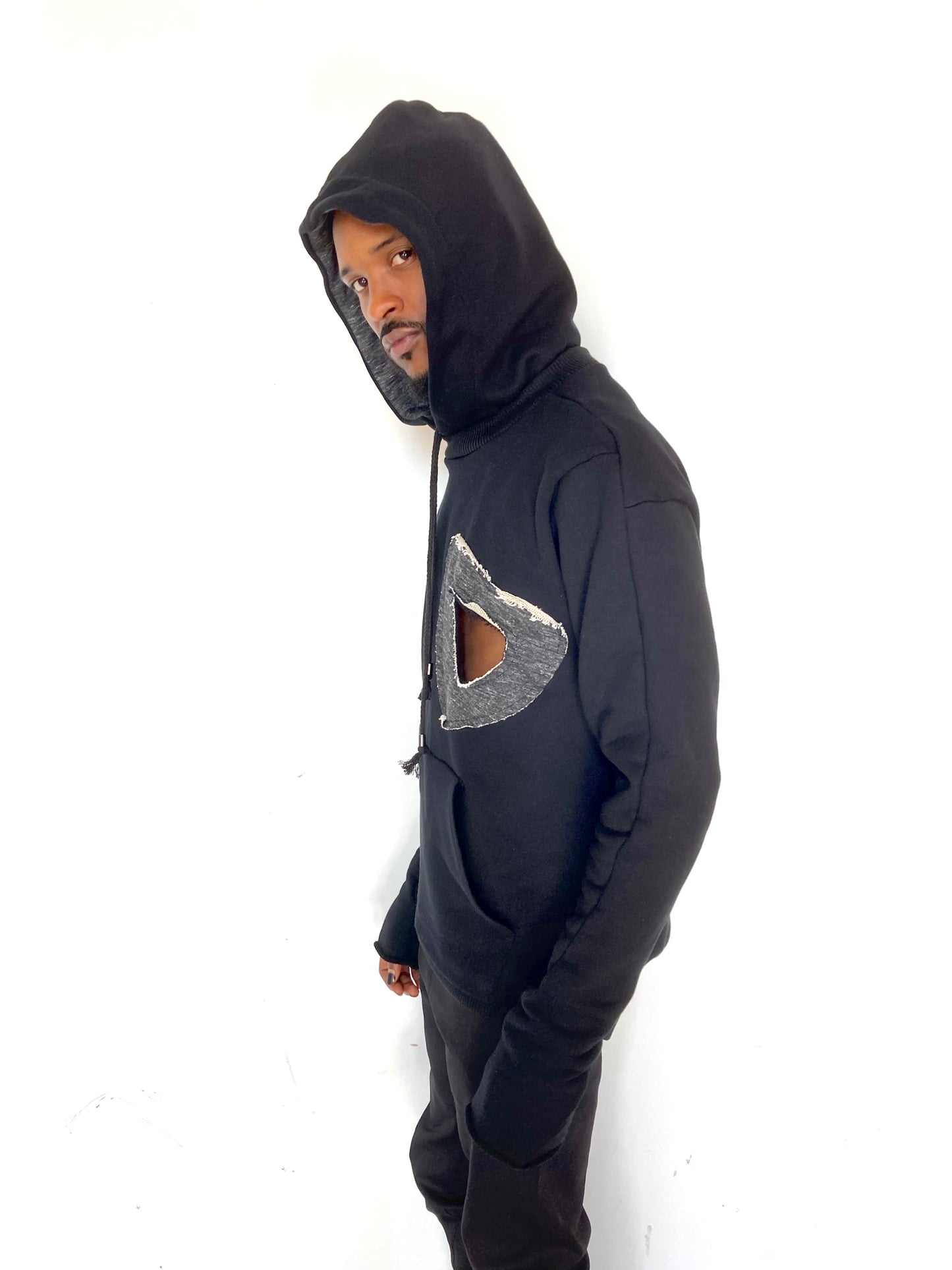 KNG13 || HEMMINGS OPEN HEART HOODIE || GREY + BLACK ||
