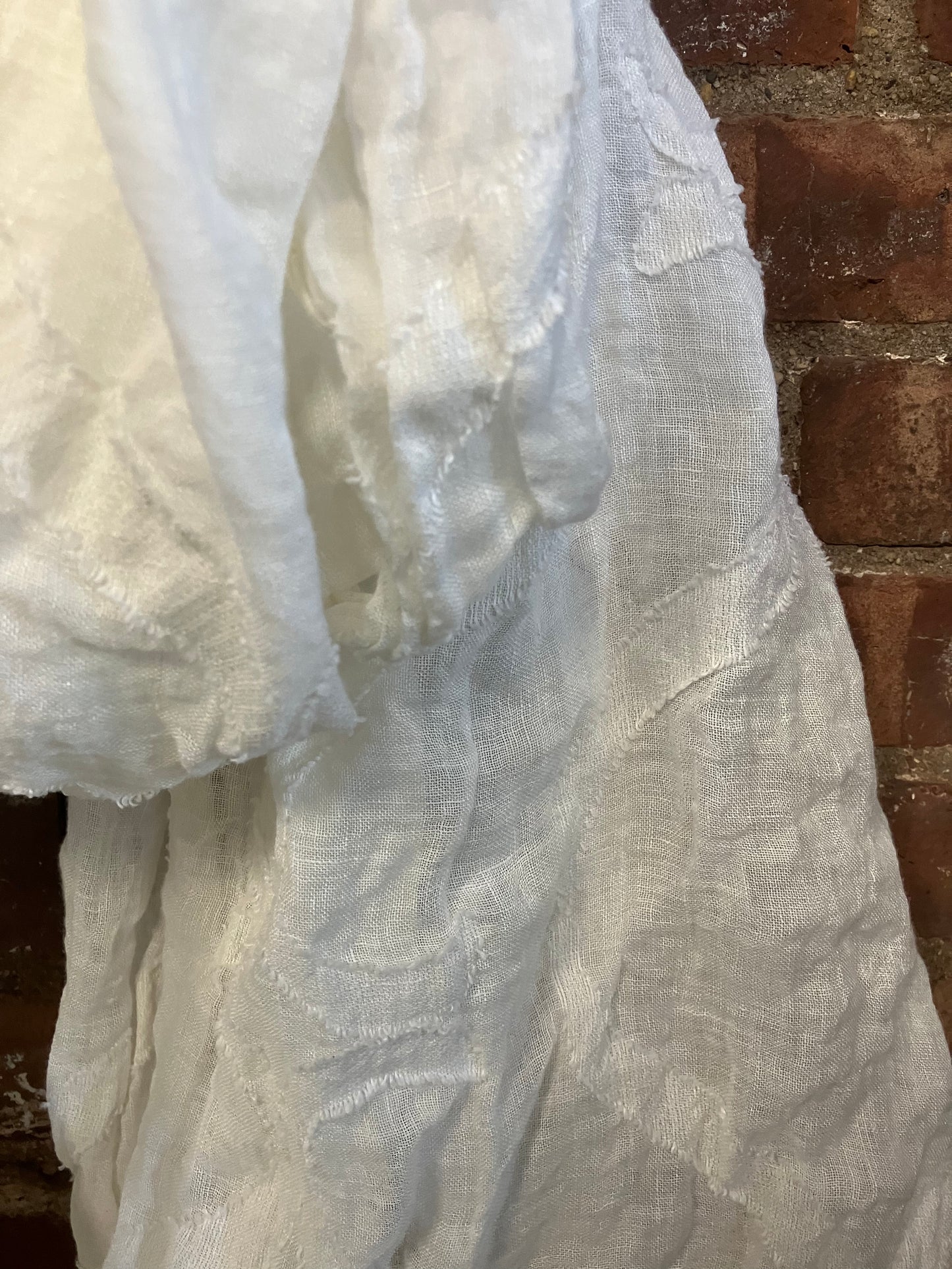 SS23 LINEN DOUBLE WIDTH SCARF - WHITE