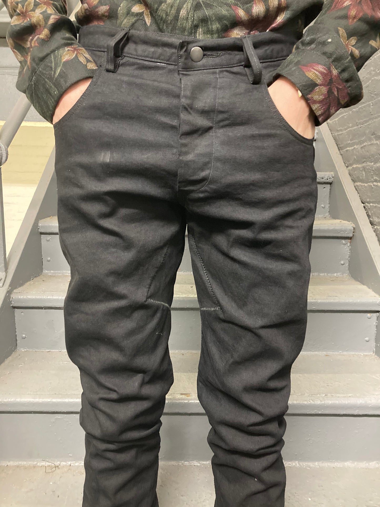 ARCHIVE ADDITIONS - OVERDYED MOVING SEAM SELEVEDGE JEANS - BLACK