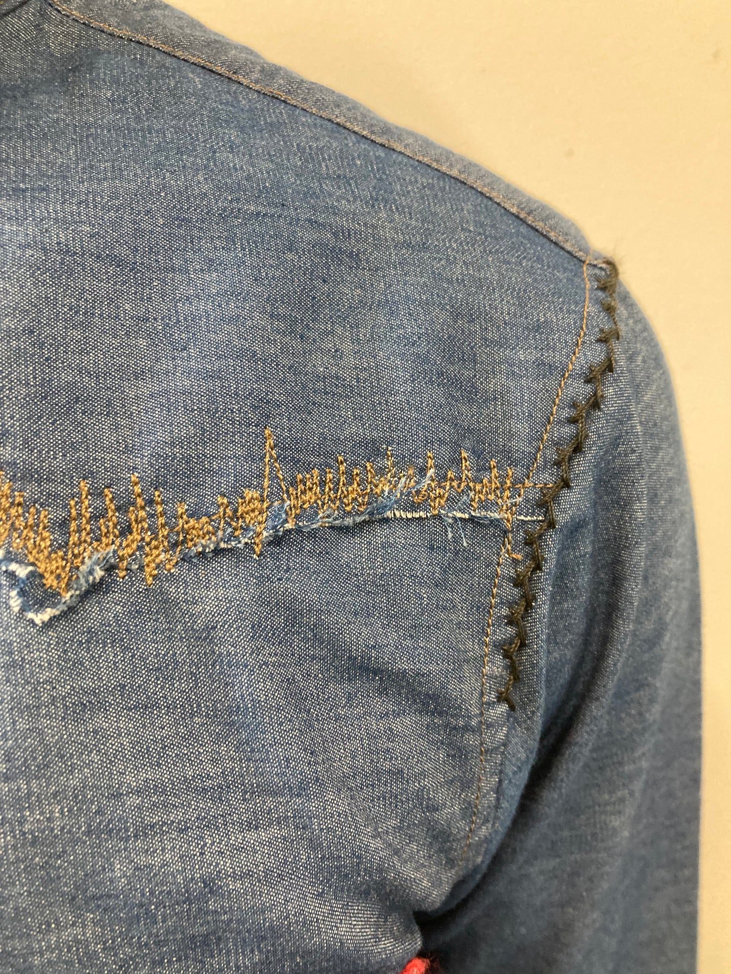 22.1 EMBROIDERED DENIM WESTERN SHIRT