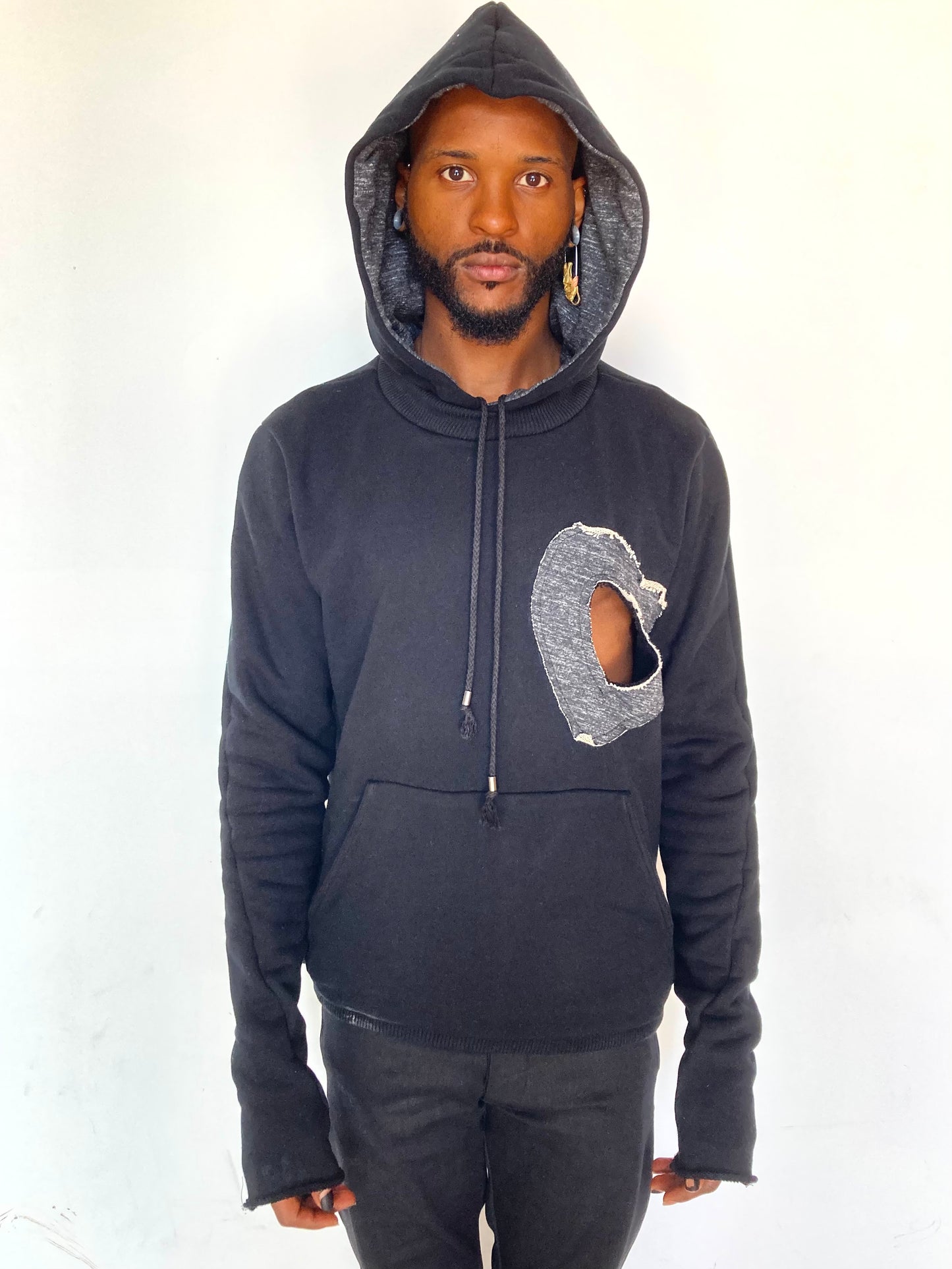 KNG13 || HEMMINGS OPEN HEART HOODIE || GREY + BLACK ||