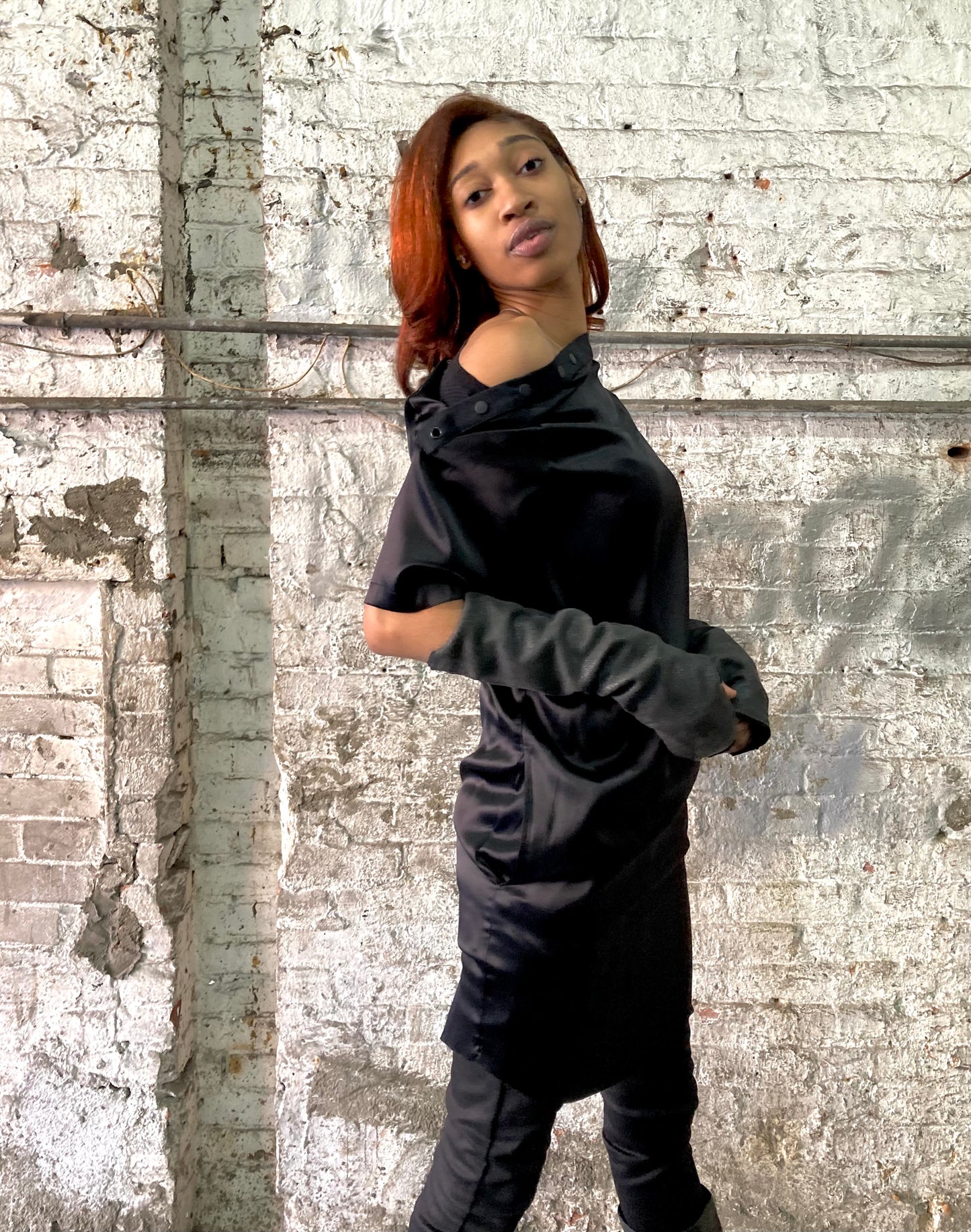 21.2 .5 PRIMORDIAL SNAP COLLAR DRESS || SILK || - BLACK