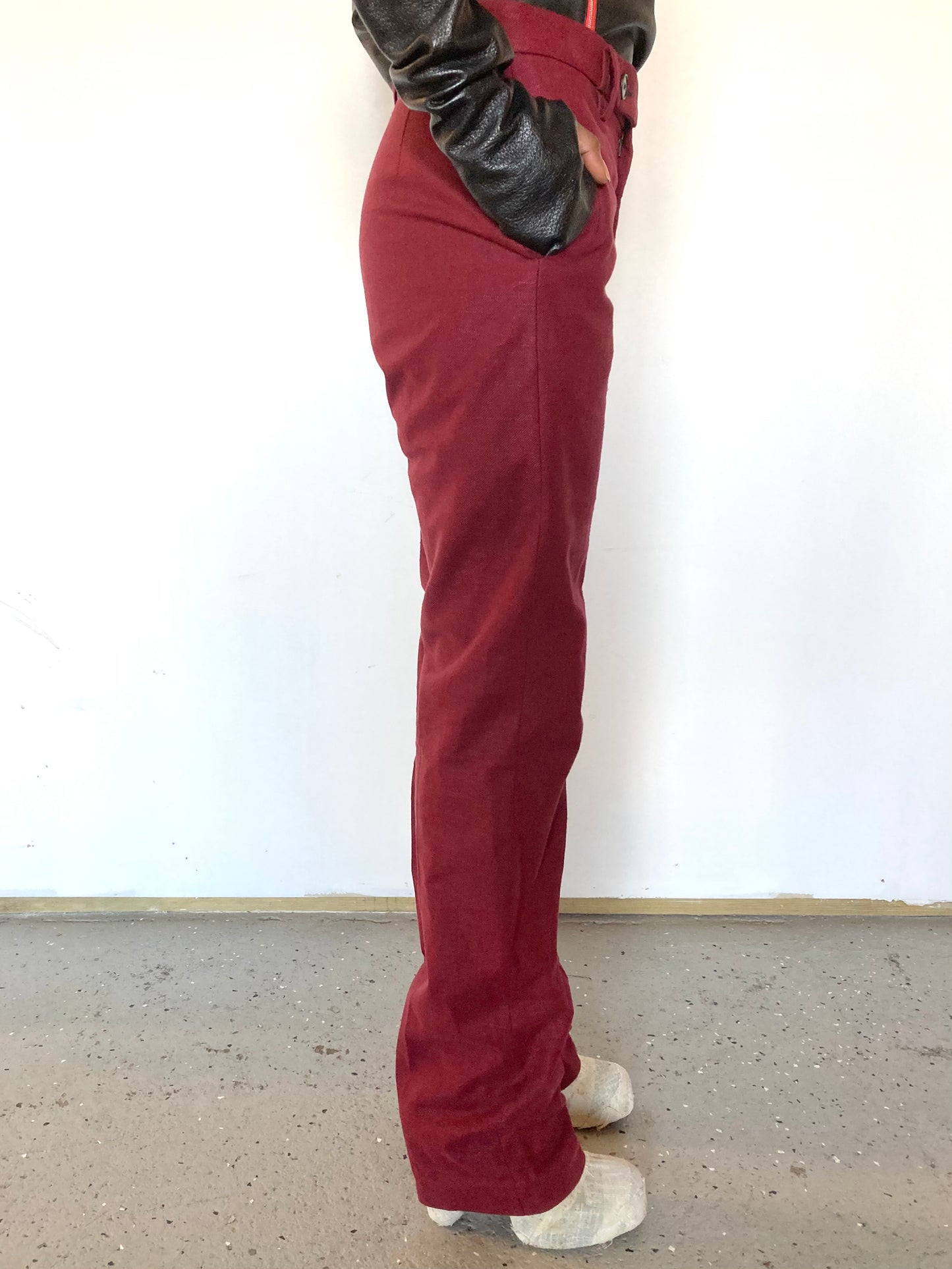 KNG13 || FEMME - CLASSIC SLIM PANTS || 100% COATED LINEN - MAROON
