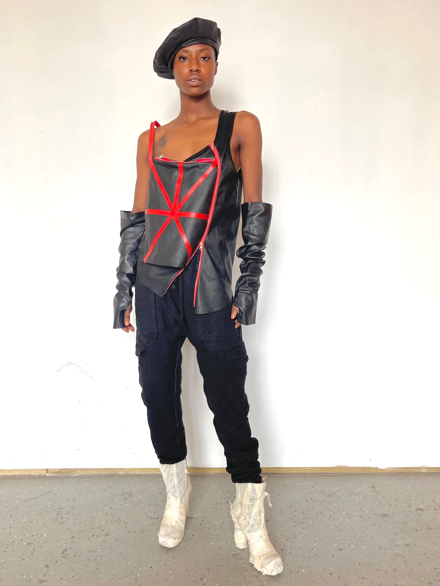 KNG13 || FEMME - KITE POCKET ASYMMETRIC ZIPPER TANK || 100% STRETCH CALF