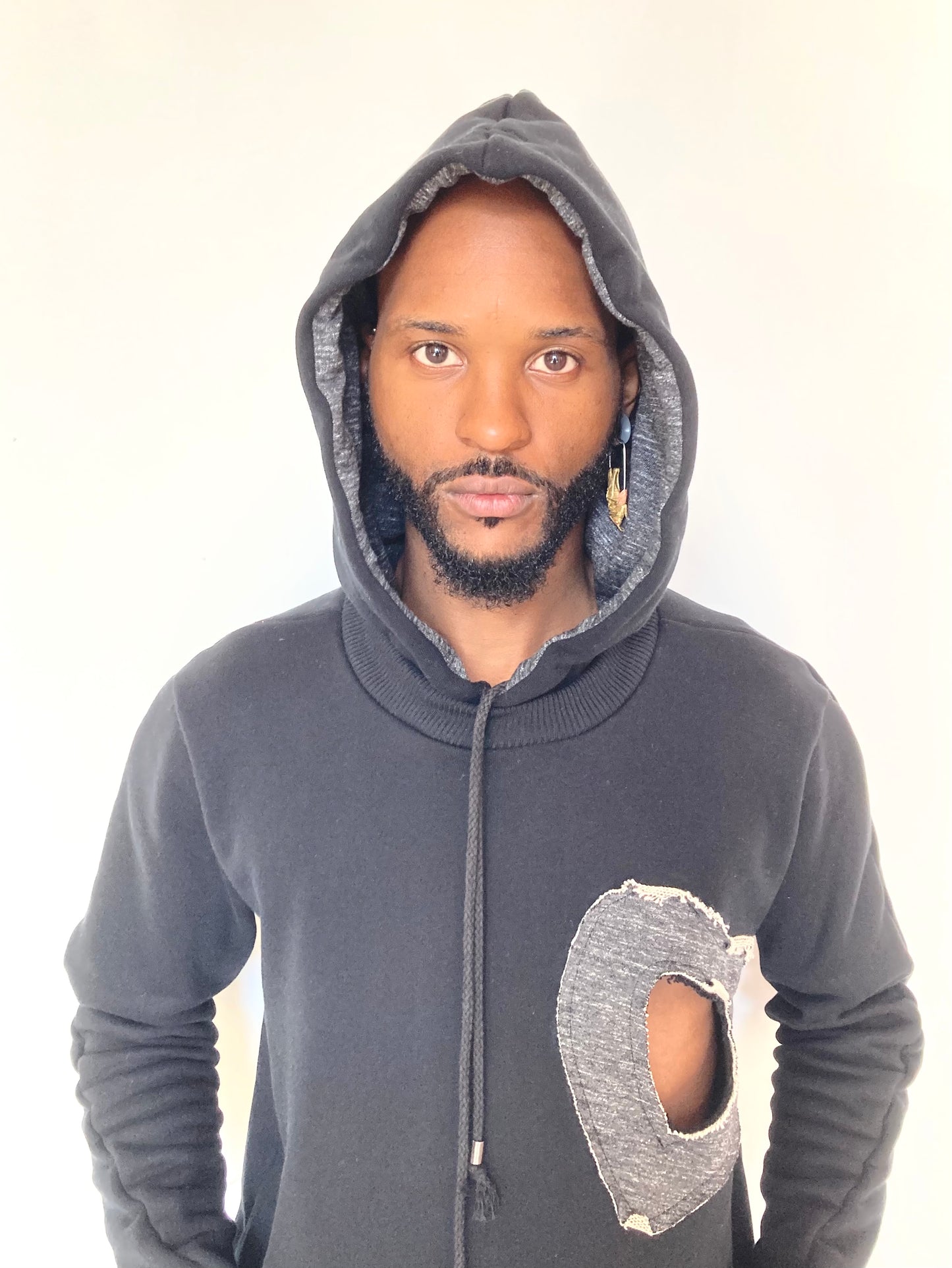 KNG13 || HEMMINGS OPEN HEART HOODIE || GREY + BLACK ||