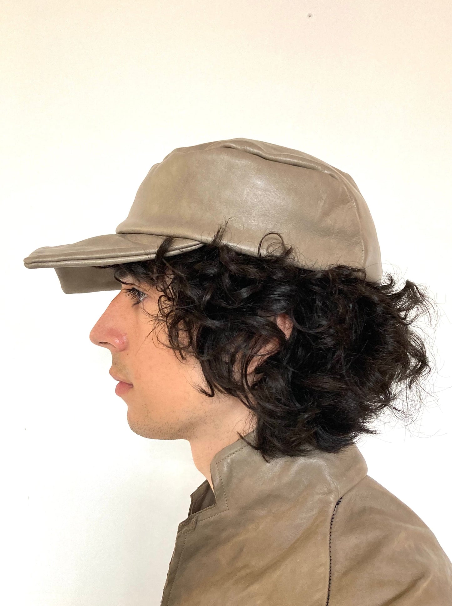 KNG13 || EXTENDED BILL HAT || 100% COWHIDE - KHAKI