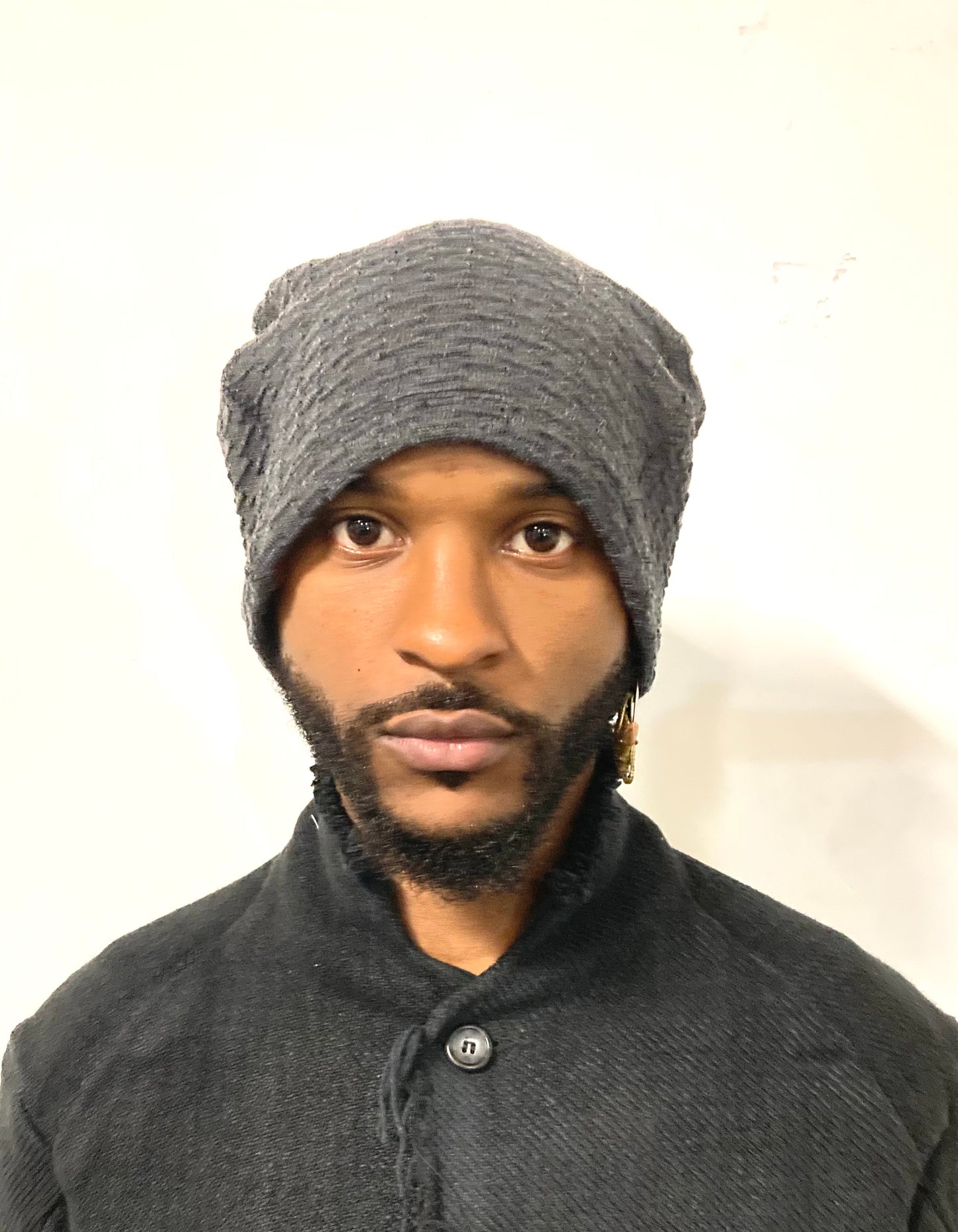 KNG13 || TRIANGULAR PANEL BEANIE || DARK GREY HEAVY WOOL