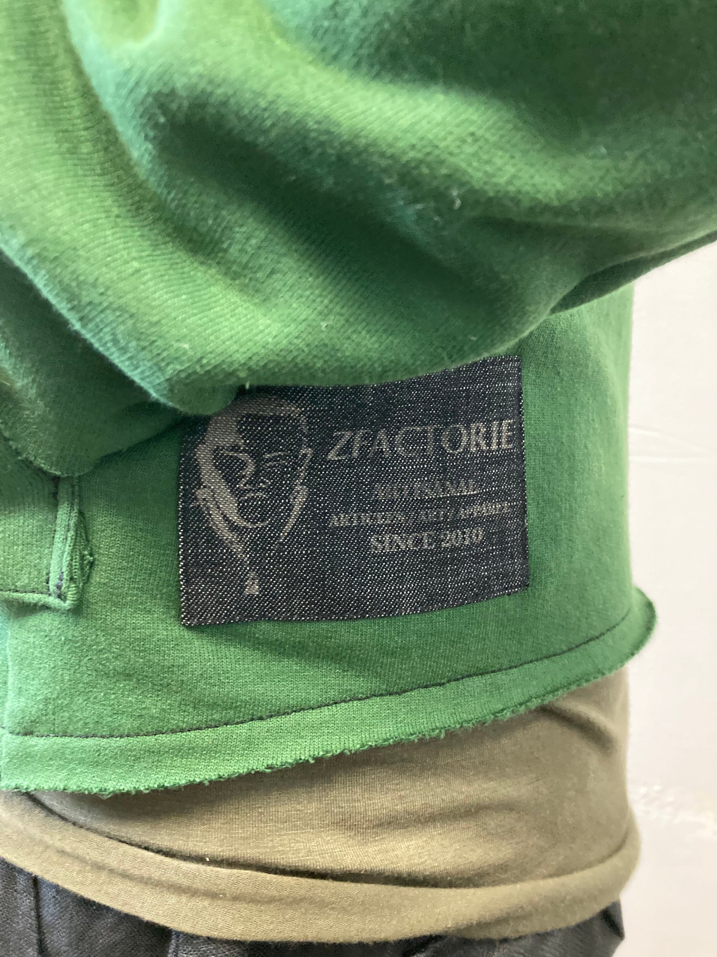 22.1 3D POCKET HENRIKSSON HOODIE - GREEN