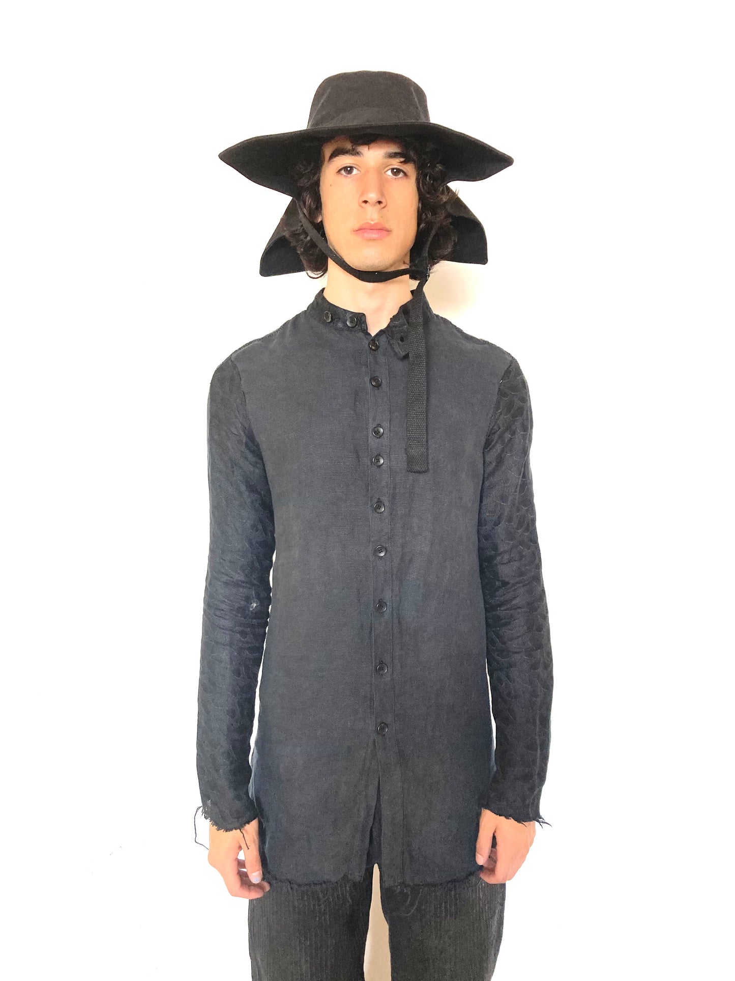 KNG13 || FAULTED SHOULDER LONG SHIRT BAND COLLAR || MIXED LINEN BLACK