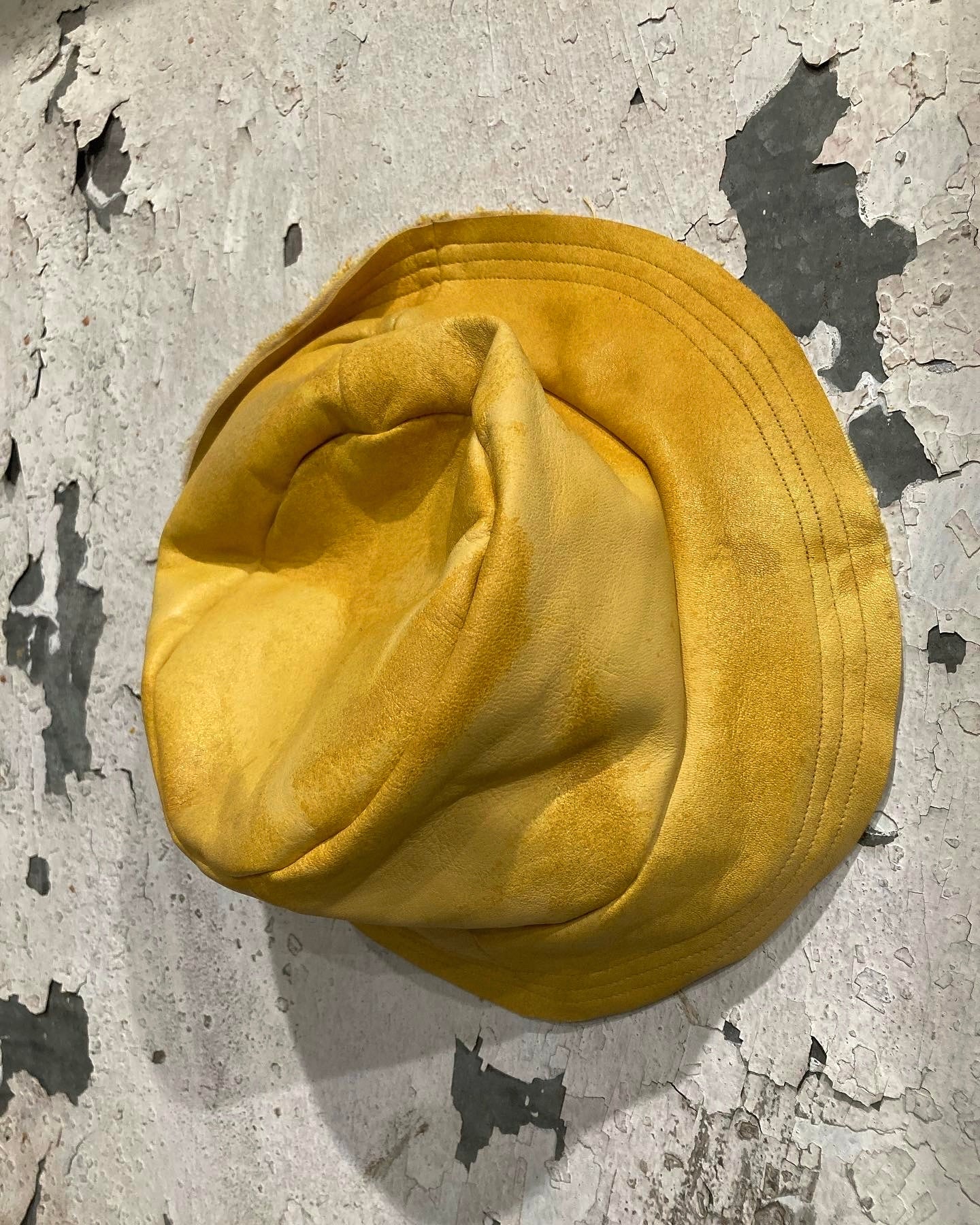 21.2 - LEATHER + LINEN REVERSIBLE BUCKET HAT - YARDMAN YELLOW