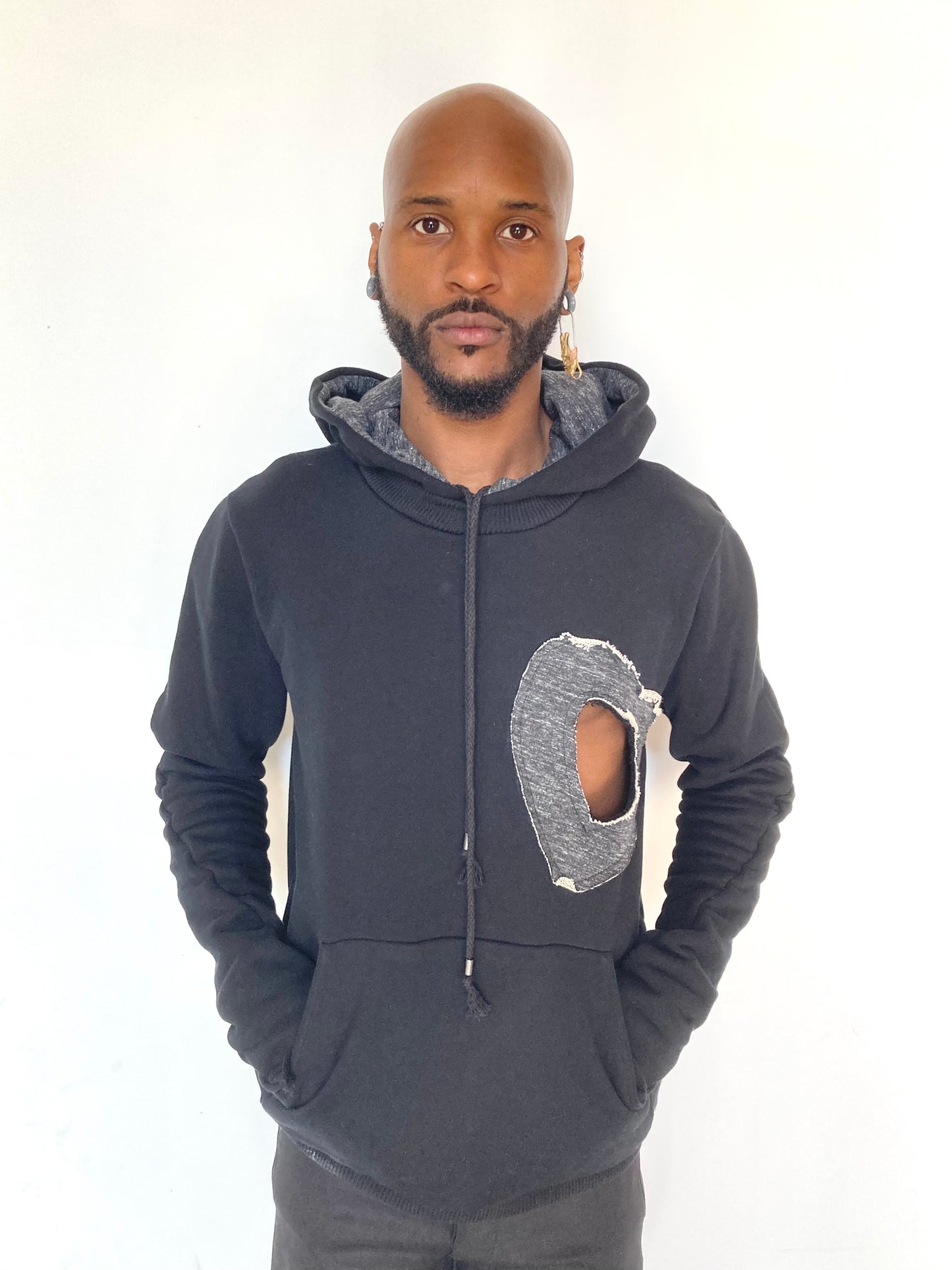 KNG13 || HEMMINGS OPEN HEART HOODIE || GREY + BLACK ||