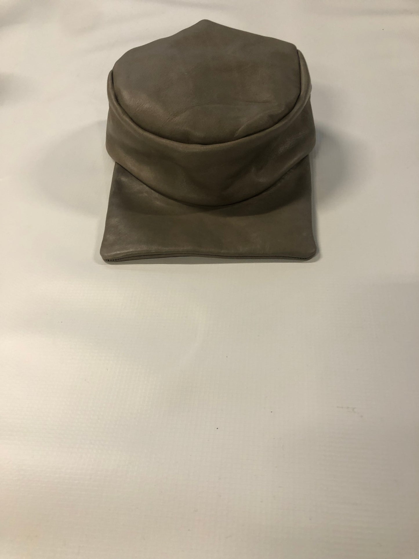 KNG13 || EXTENDED BILL HAT || 100% COWHIDE - KHAKI