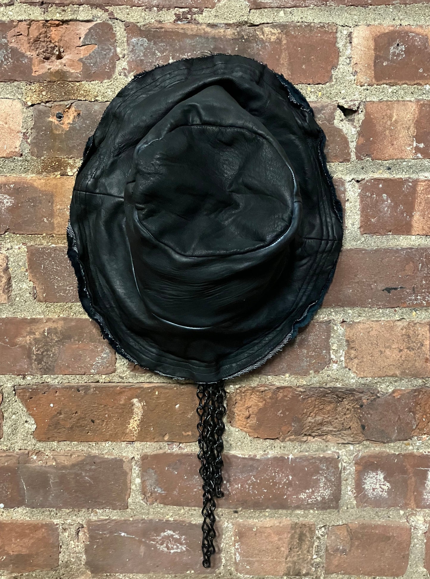 SS23 MOONSTAR BUCKET HAT - BLACK