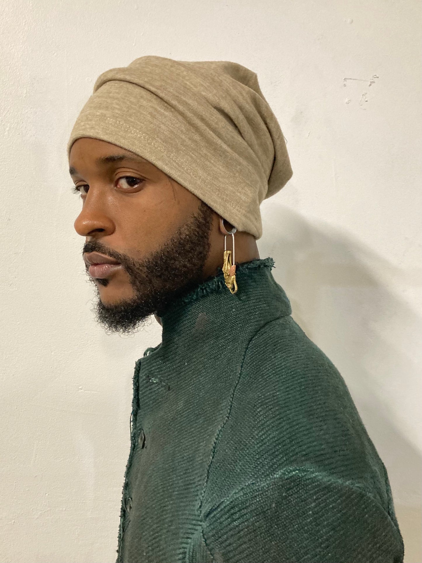 KGN13 || ONE PIECE LONG DOME BEANIE || TAN WOOL