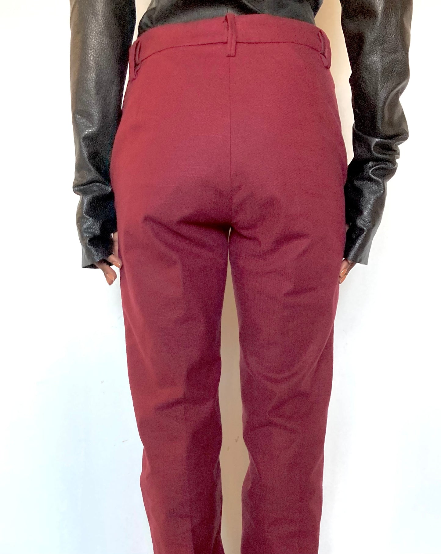 KNG13 || FEMME - CLASSIC SLIM PANTS || 100% COATED LINEN - MAROON