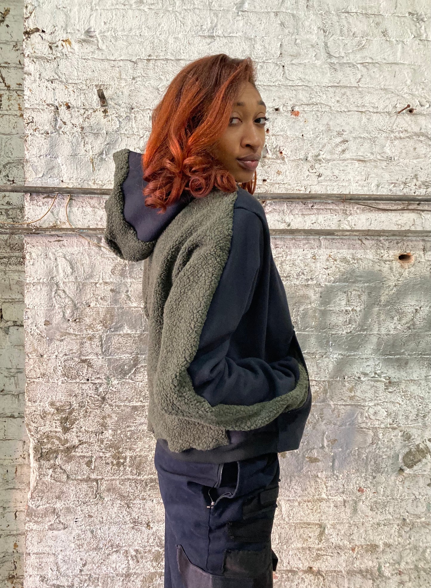 21.2 .5 FAULTED SHOULDER || 420 || CROPPED HOODIE - GREEN + BLACK