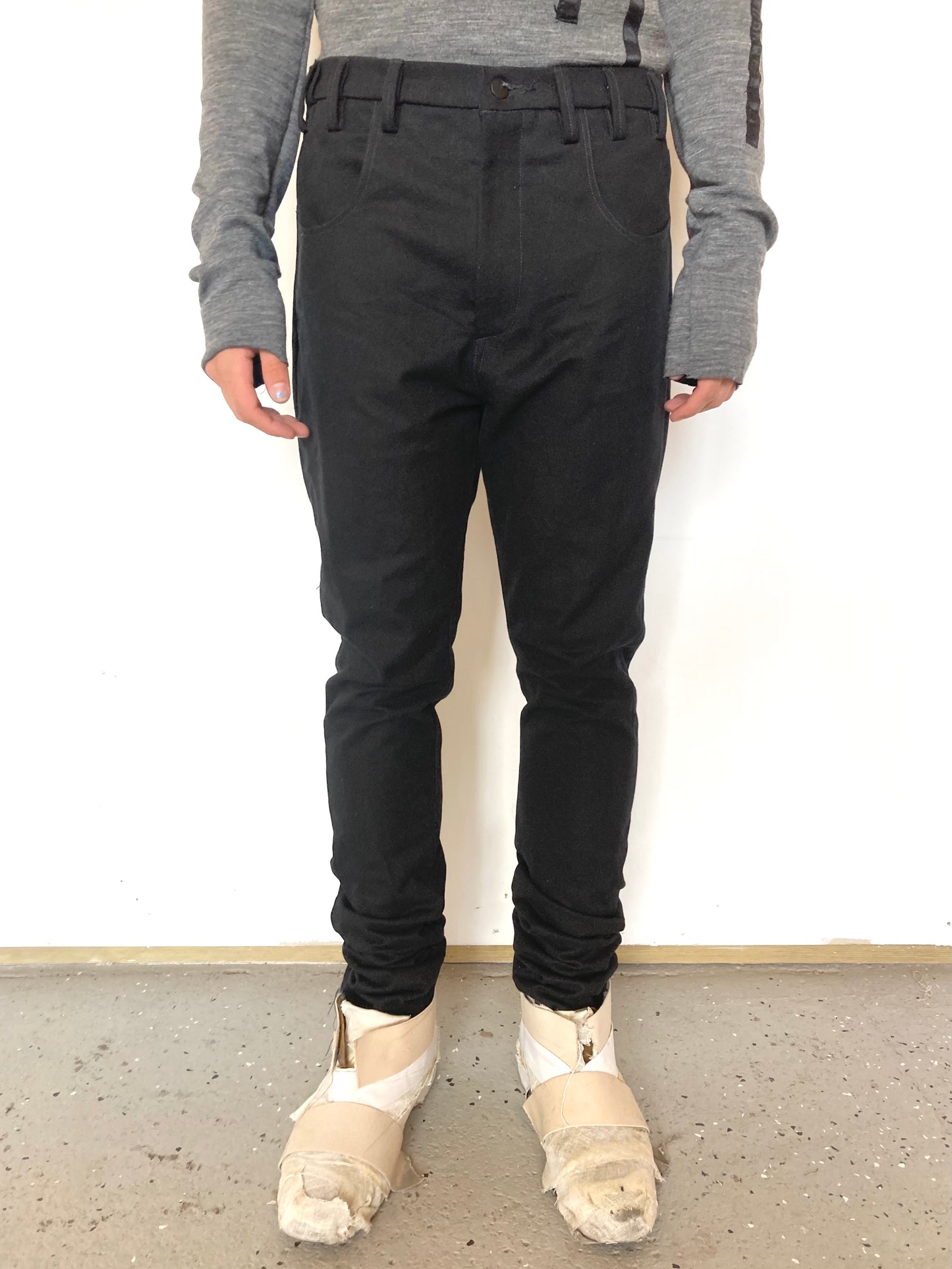 KNG13 || 13 LOOP SLIM CANVAS JEANS || BLACK