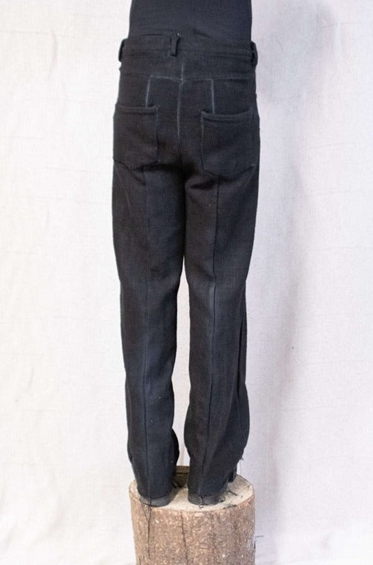 SS23|| OVERLOCKED GODDE JEANS - BLACK HEAVY LINEN