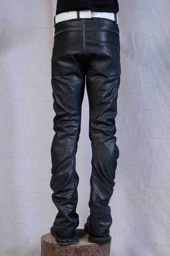 SS23|| OVERLOCKED DNA - COATED BLACK
