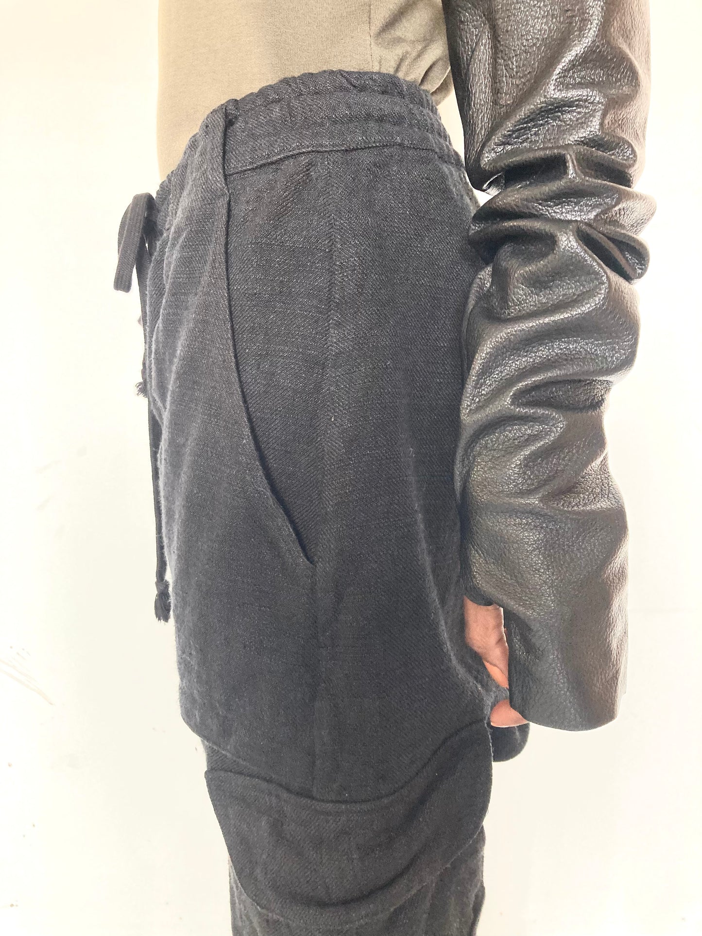 KNG13 || FEMME - KITE POCKET MILITIA PANTS || COTTON + LINEN - BLACK