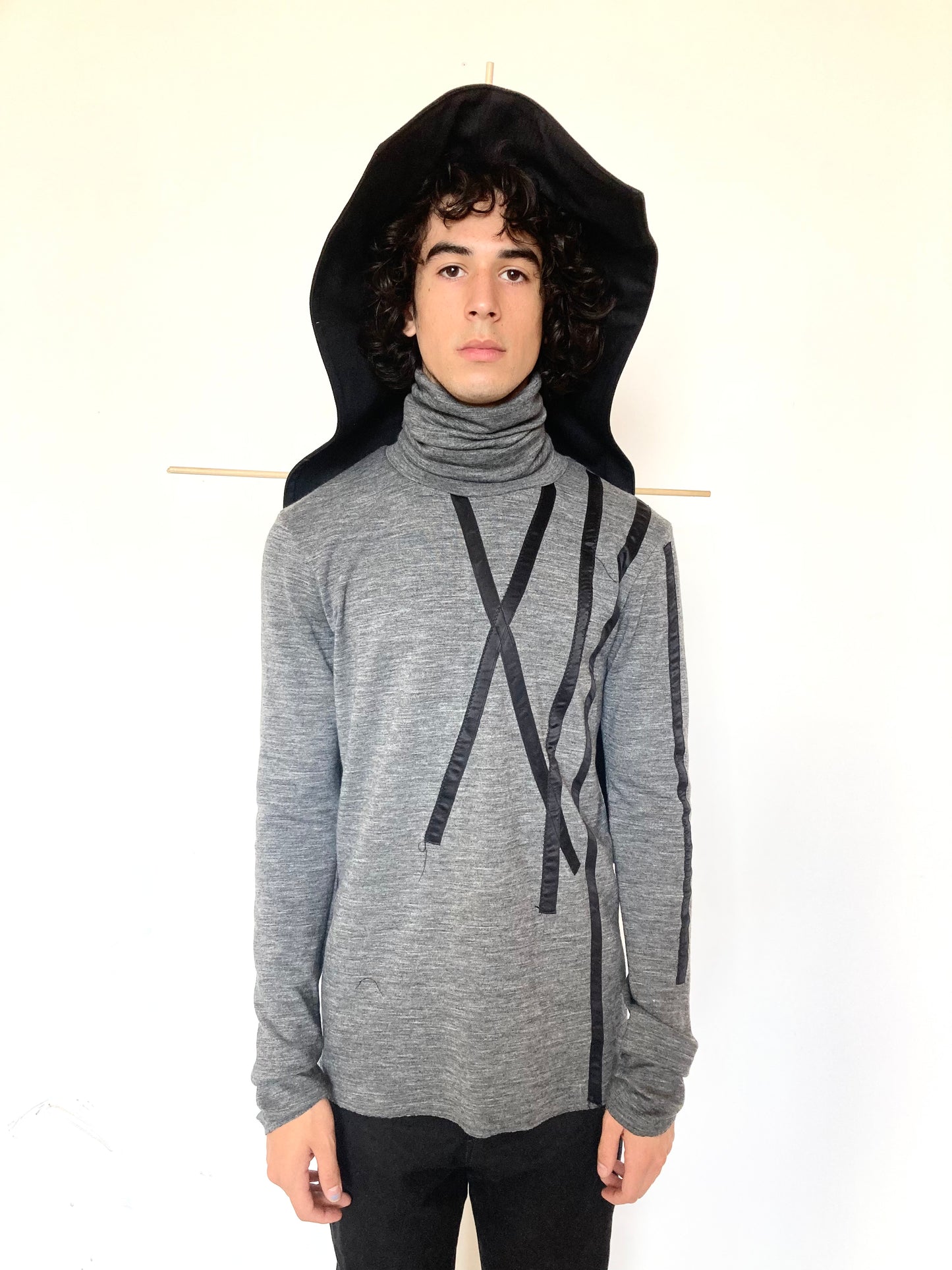 KNG13 || HIGH NECK KINGSTON 13 SILK + WOOL SWEATER || GREY