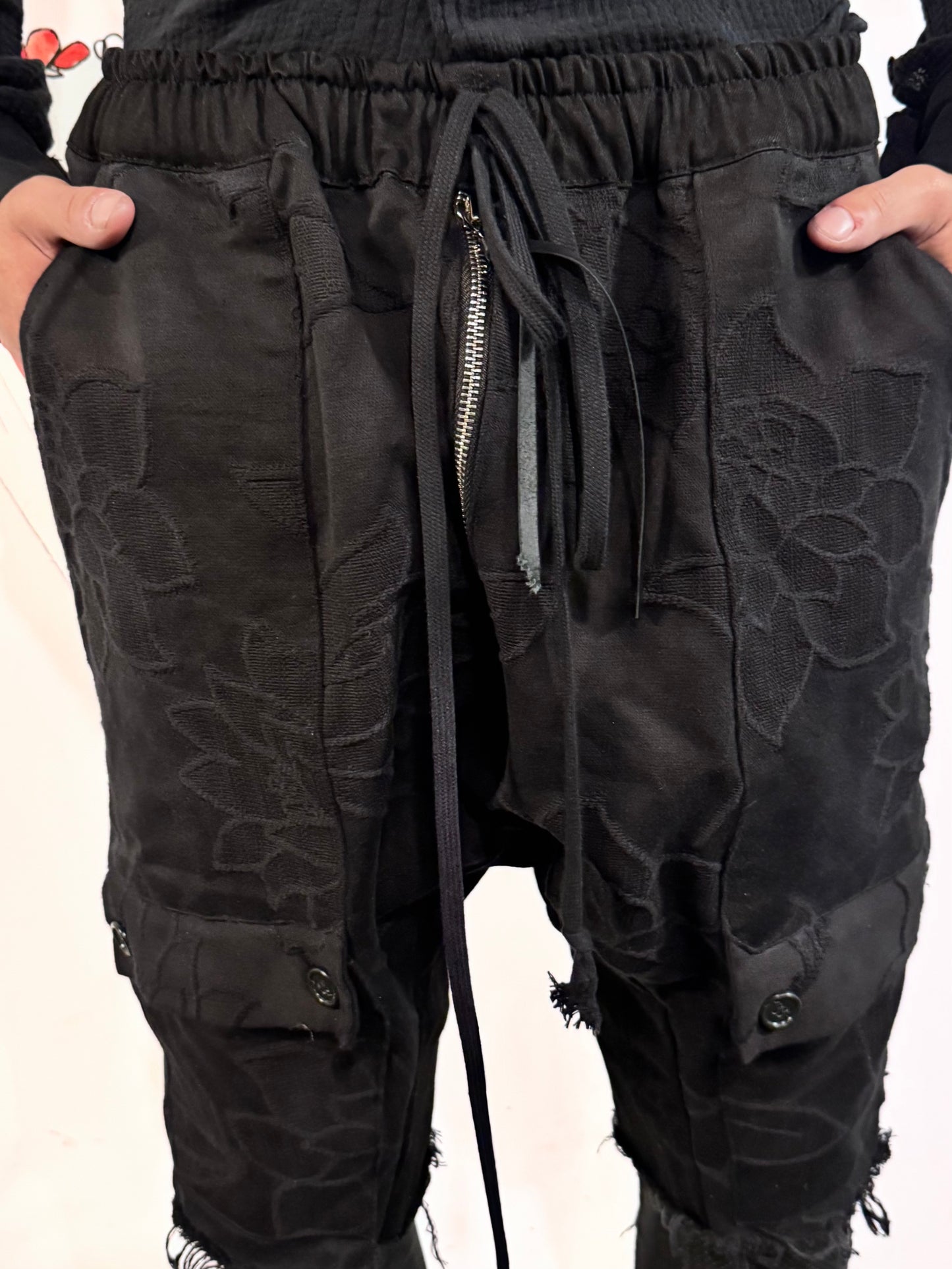 SS26 || SIX POCKET INSERT FLY SHORTS|| BLACK || SILK COTTON