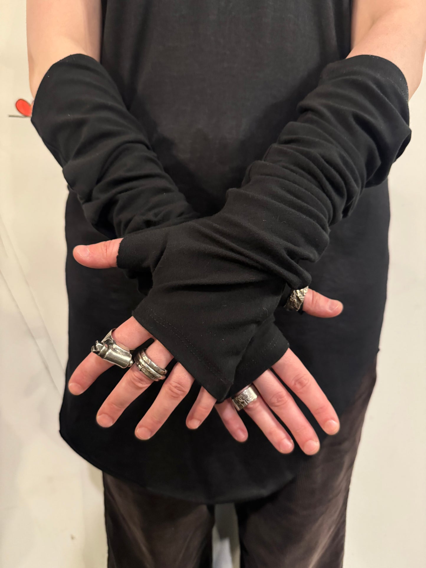 ZB- A  || CONNECTED CIRCLE  GAUNTLETS || OD BLACK + BLACK COTTON