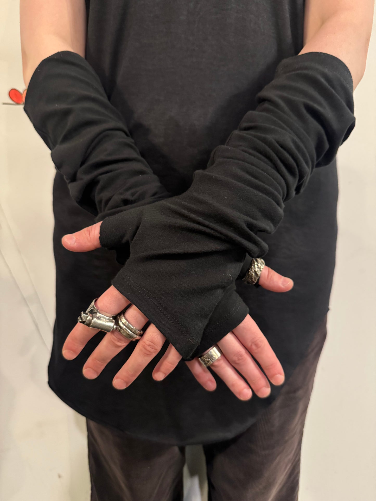 ZB- A  || CONNECTED CIRCLE  GAUNTLETS || OD BLACK + BLACK COTTON
