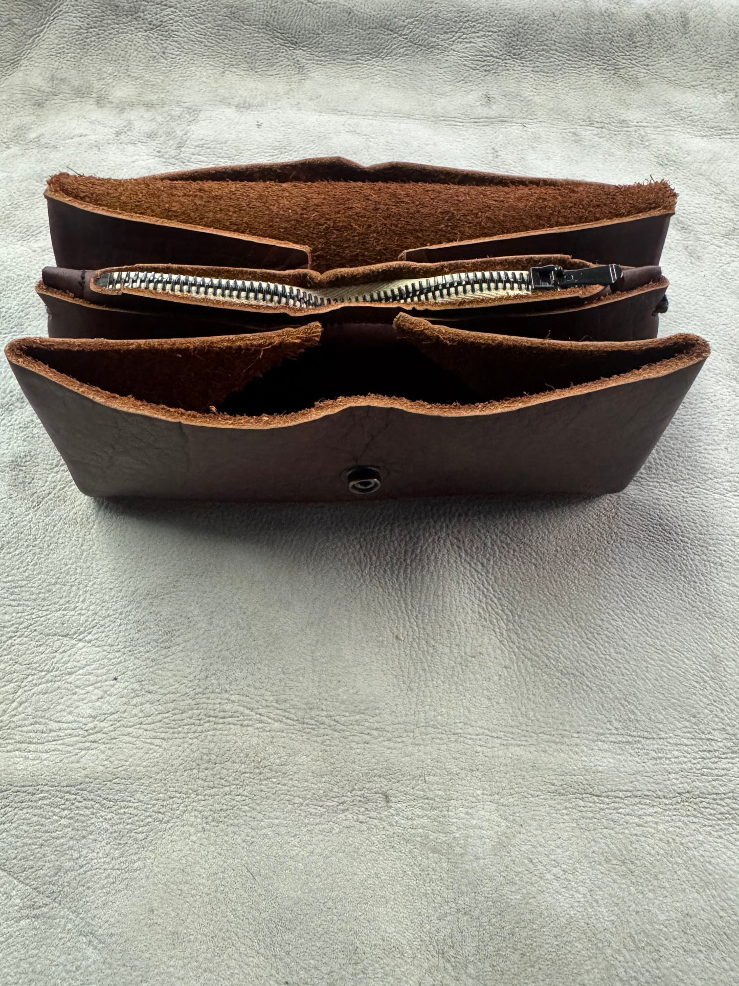 ZB-A || WALLET/B\ - OXBLOOD || BISON LEATHER