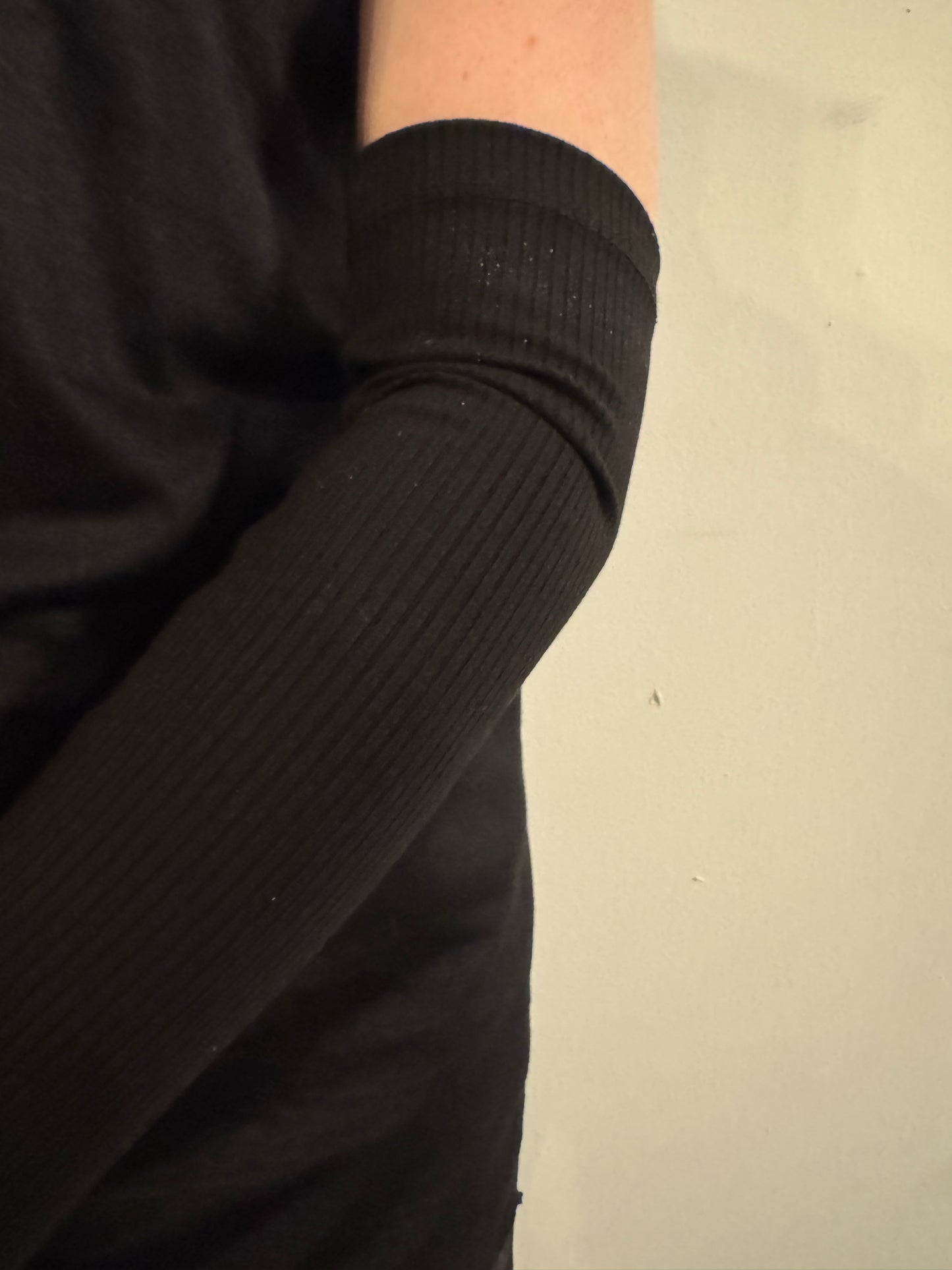 ZB- A  || .5 LONG  ARM GAUNTLETS || COTTON + RIBBED KNIT