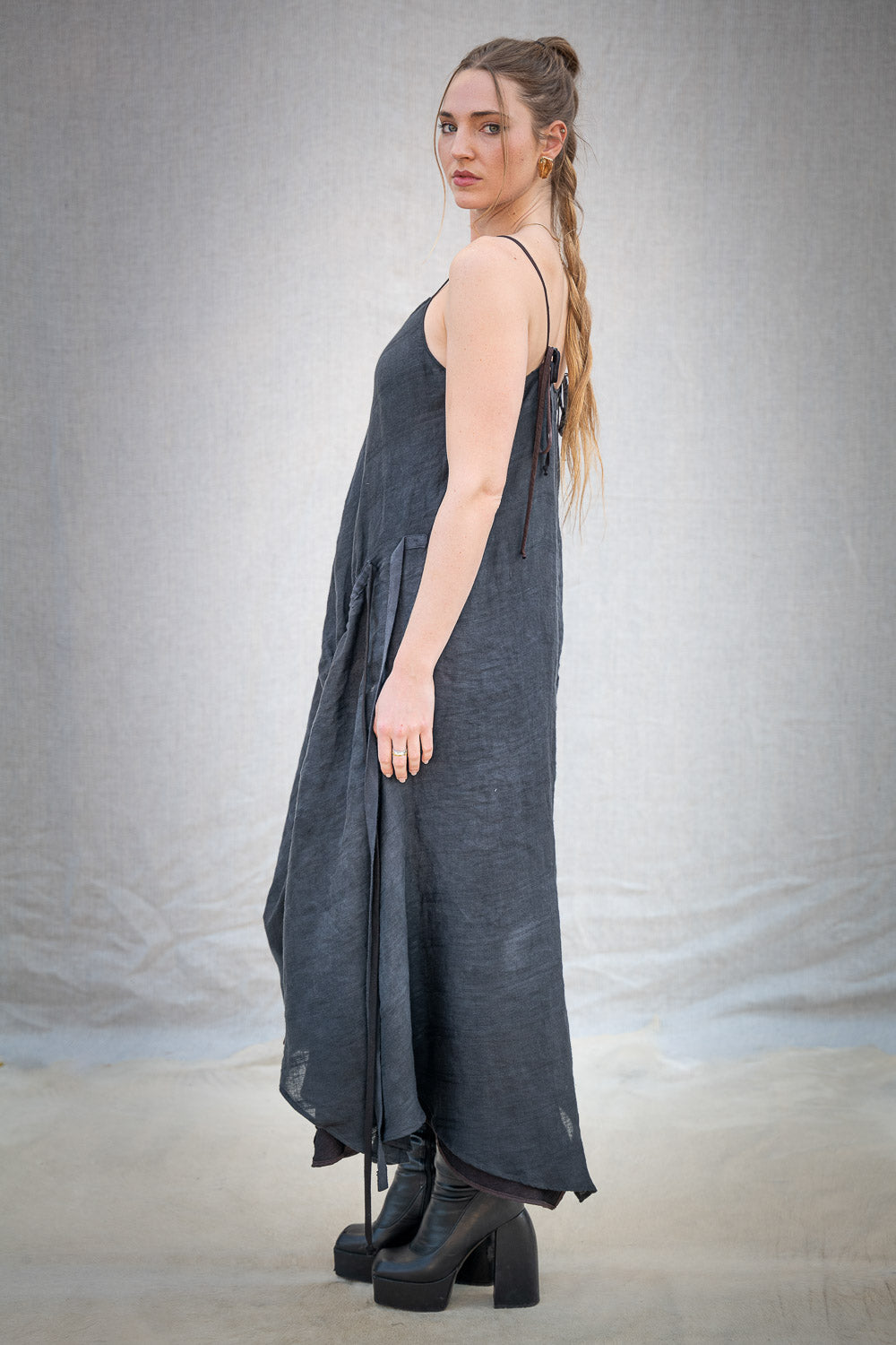 FW24 || STRING THEORY LINEN RAYON DRESS || WASHED BLACK