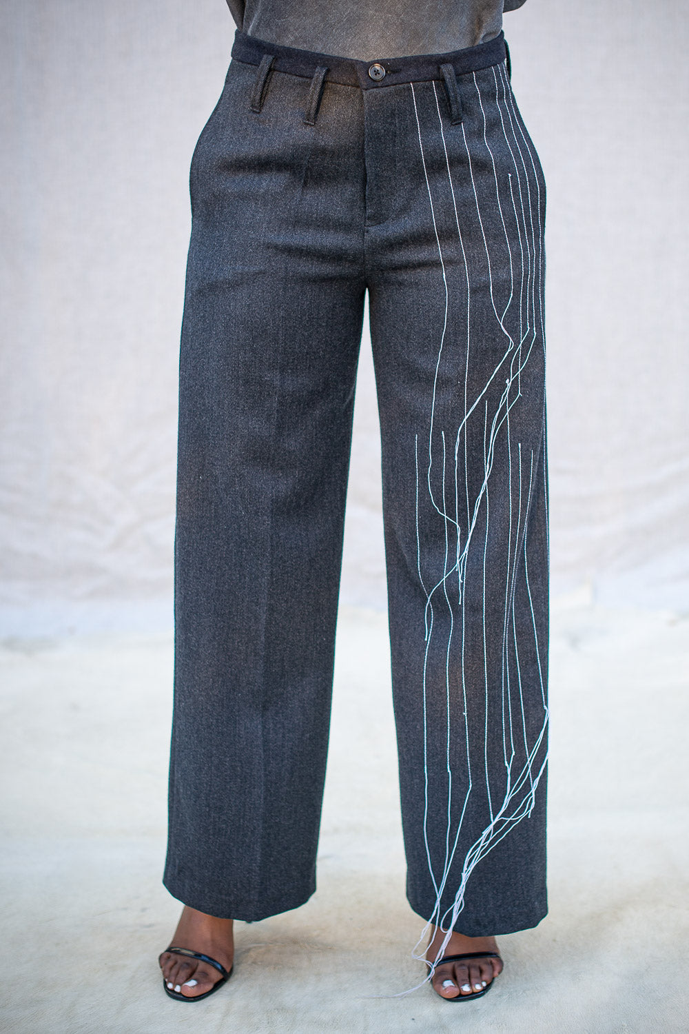 FW24 || BROKEN PINSTRIPE GODDE PANTS || GREY