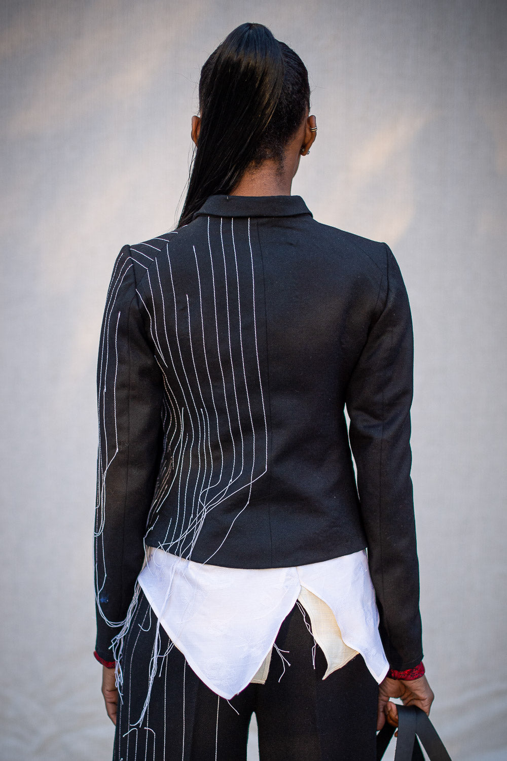 FW24 || CLASSIC PEAKED LAPEL BROKEN PINSTRIPE BLAZER || BLACK