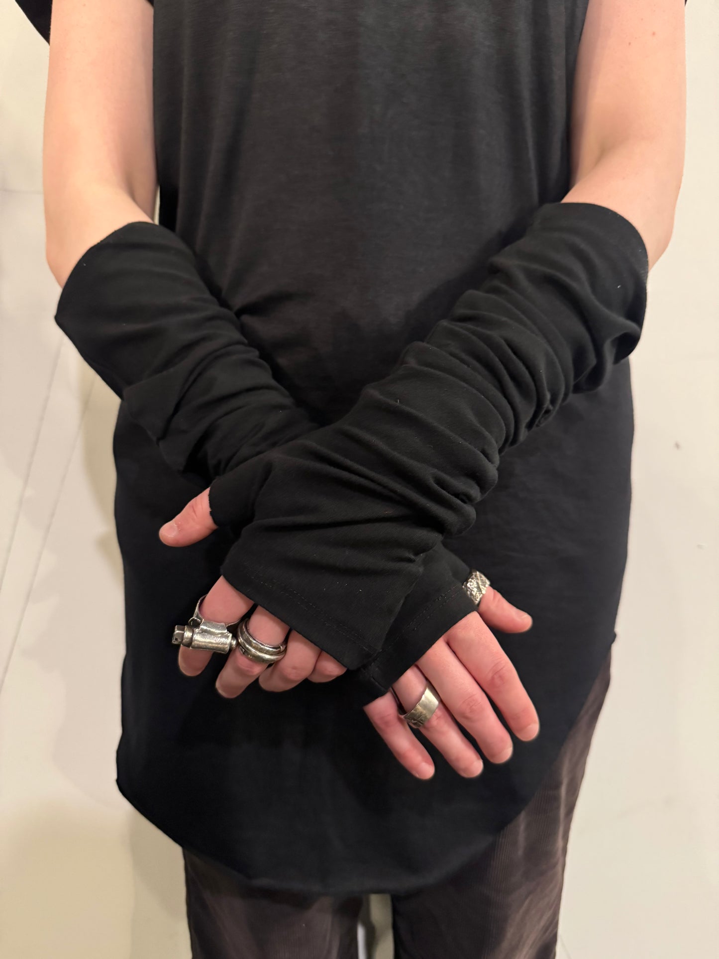 ZB- A  || .5 SHORT ARM GAUNTLETS || COTTON + RIBBED KNIT
