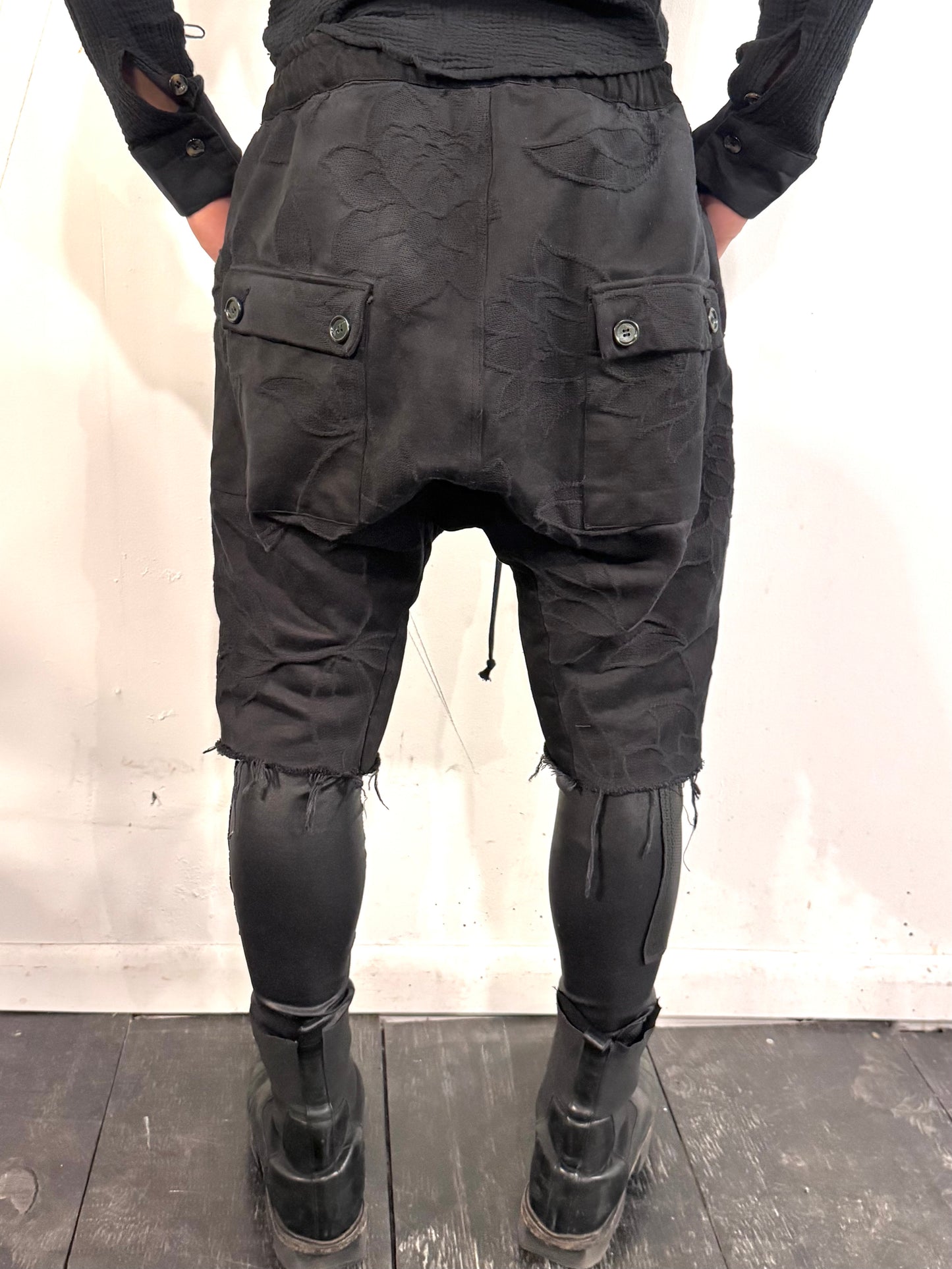 SS26 || SIX POCKET INSERT FLY SHORTS|| BLACK || SILK COTTON