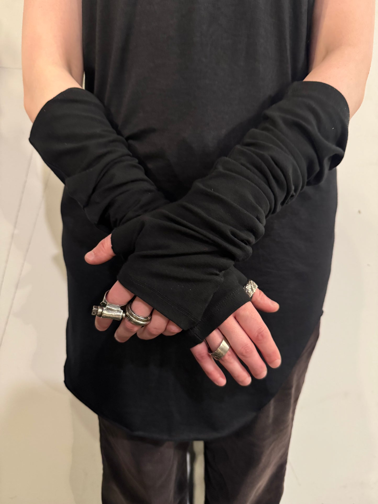 ZB- A  || .5 SHORT ARM GAUNTLETS || COTTON + RIBBED KNIT