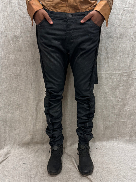 FW24 || SILK SEAMED DNA JEANS || BLACK