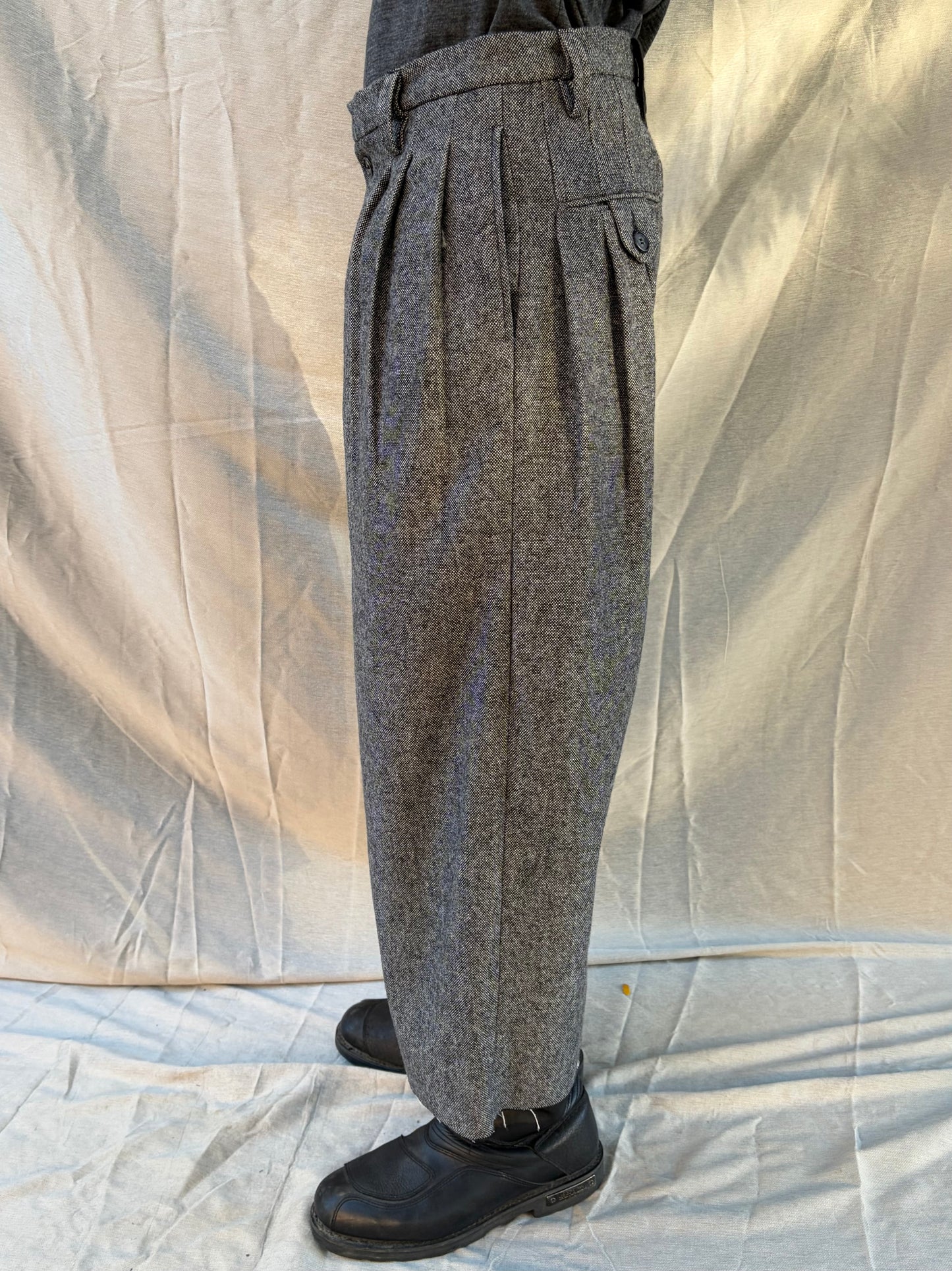 FW25 || TAILORED CROPPED PANTHEON PANTS|| 100% WOOL - SPECKLED GREY