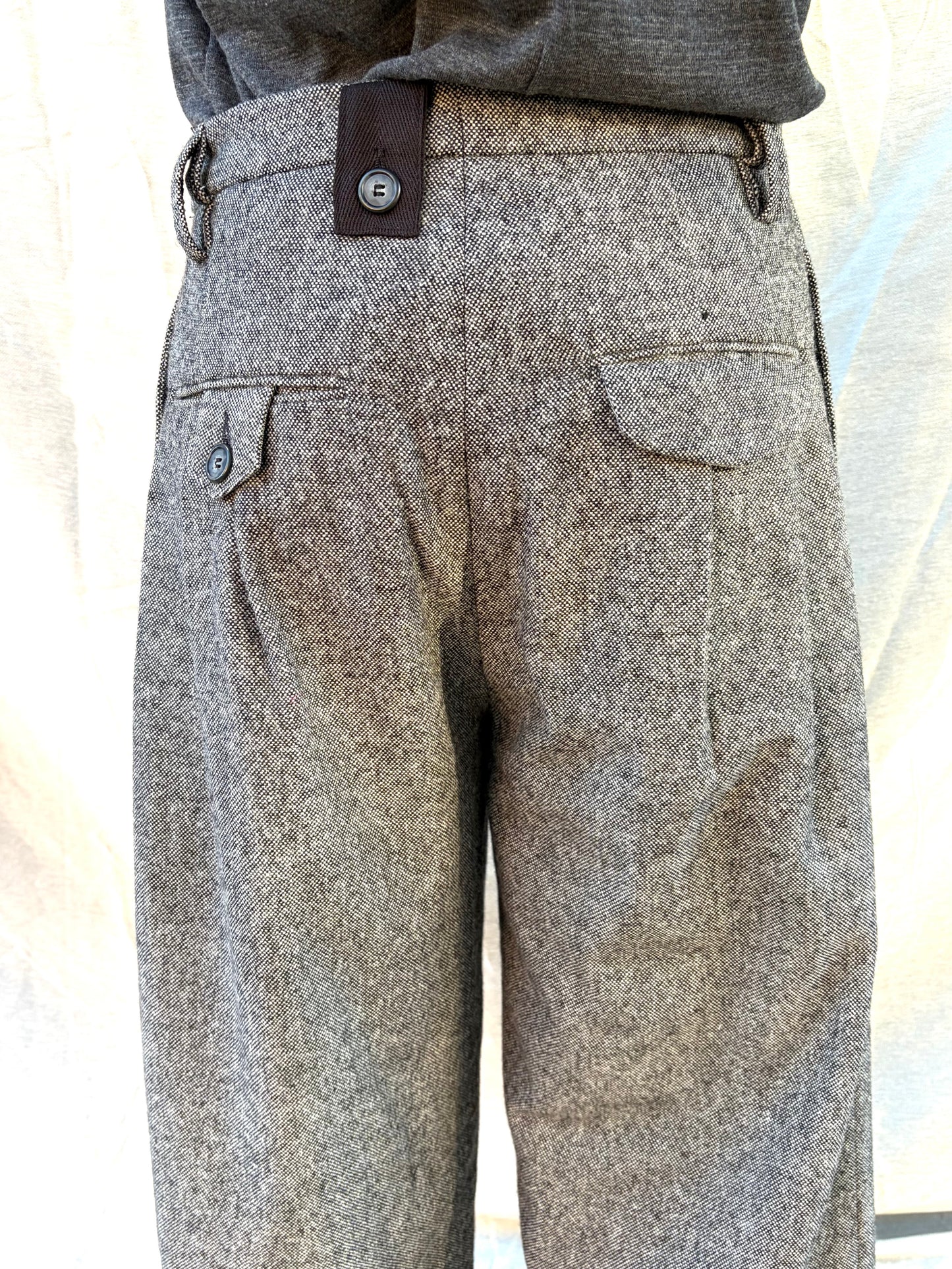 FW25 || TAILORED CROPPED PANTHEON PANTS|| 100% WOOL - SPECKLED GREY