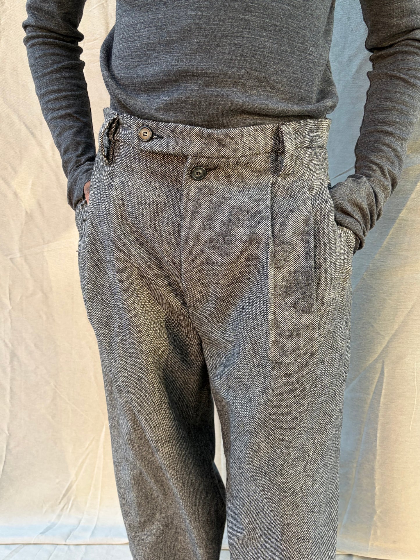 FW25 || TAILORED CROPPED PANTHEON PANTS|| 100% WOOL - SPECKLED GREY