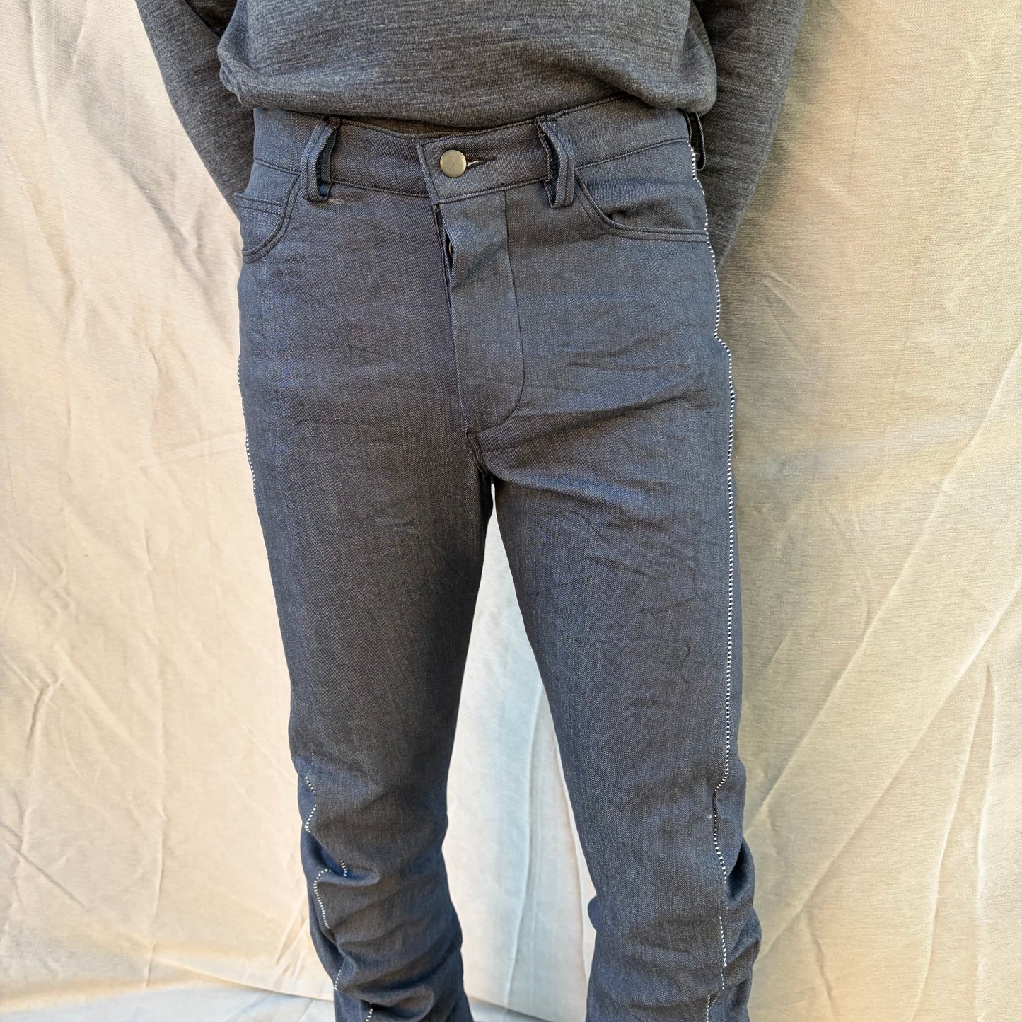 FW25 ||  BOOT CUT OVERLOCKED  DNA JEANS ||GREY