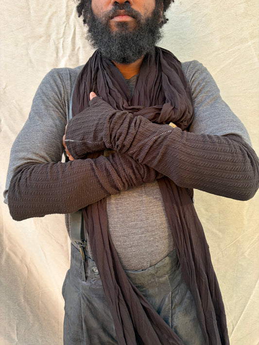FW25 || OVERLOCKED LONG ARM GAUNTLETS || BLACK - BLACK
